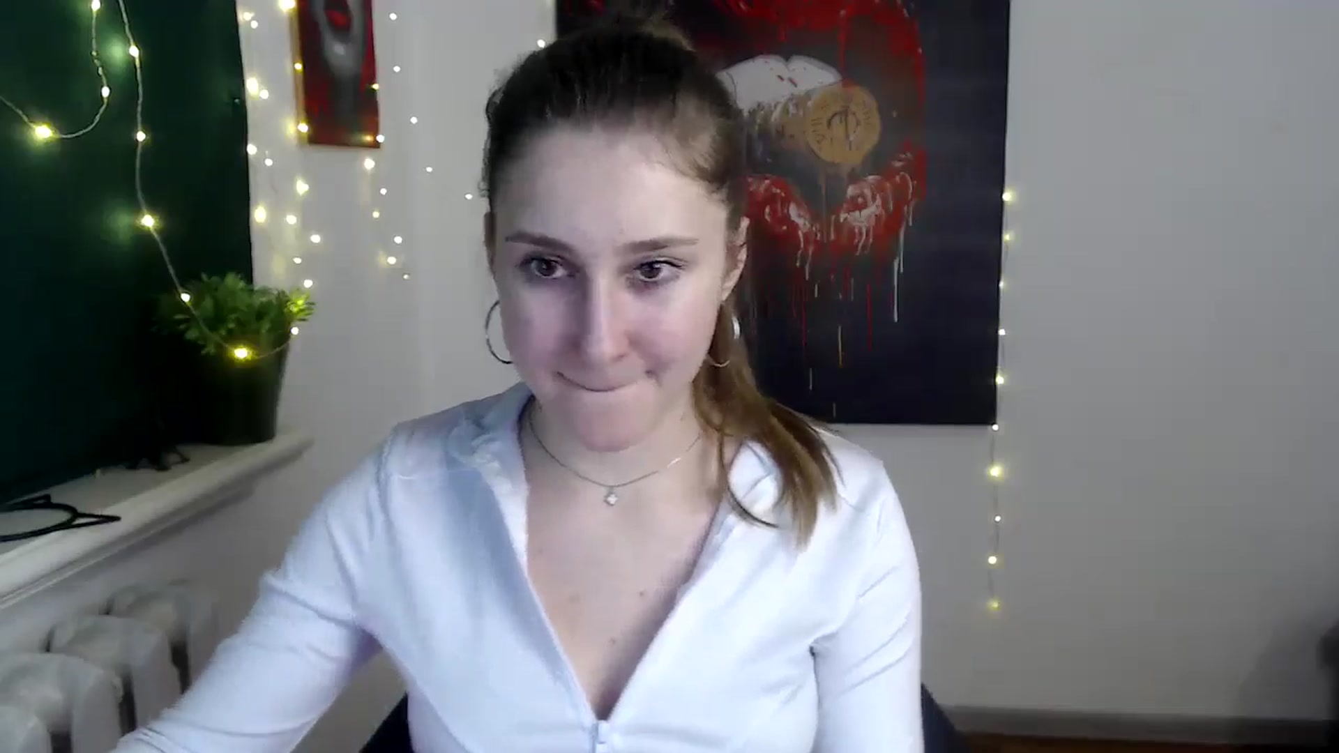 Gallery image thumbnail from Kamilochkaaa_'s myfreecams stream on, 12/21/2025, 18:10 image 3 of 20