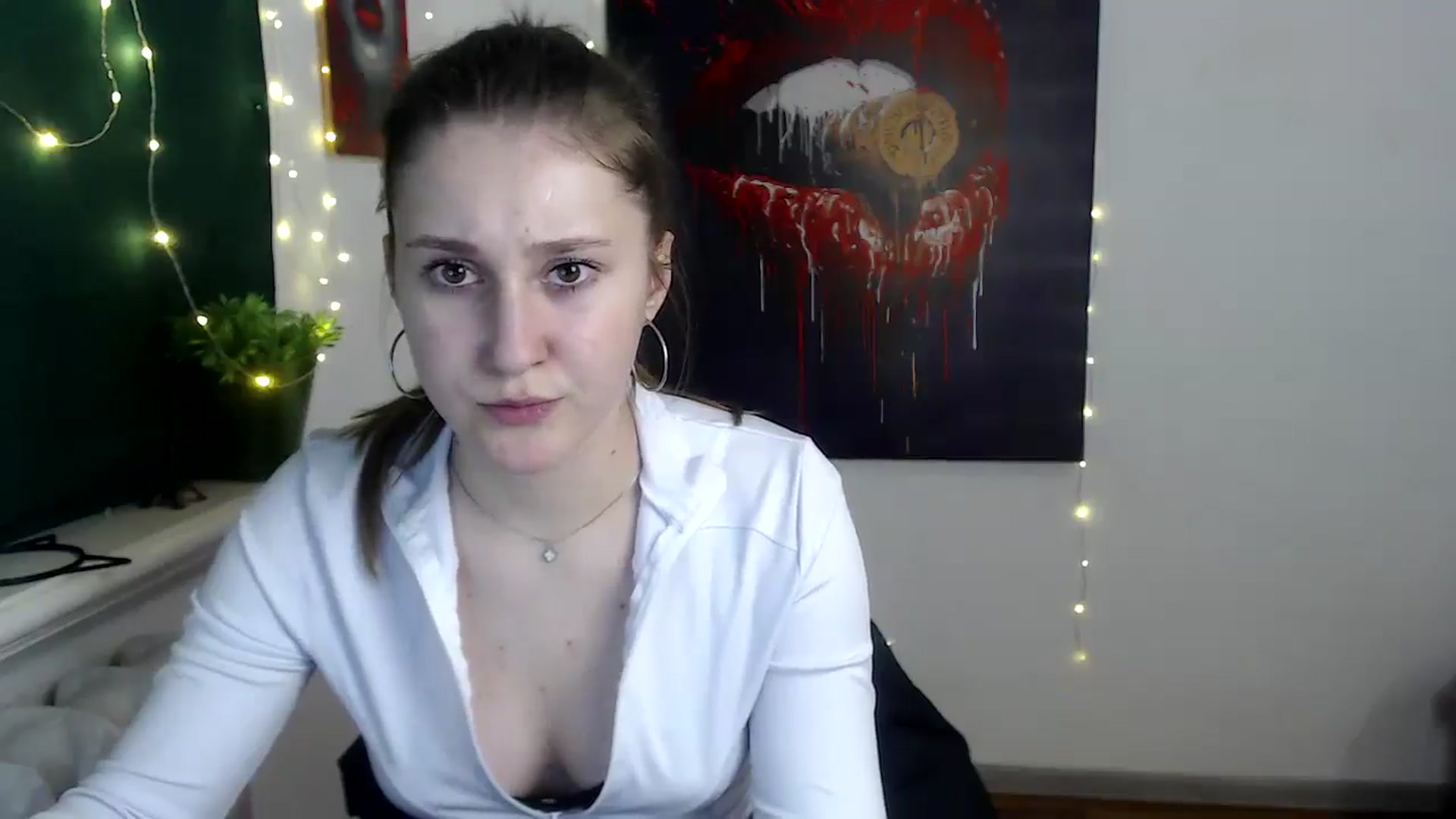 Gallery image thumbnail from Kamilochkaaa_'s myfreecams stream on, 12/21/2025, 18:10 image 18 of 20