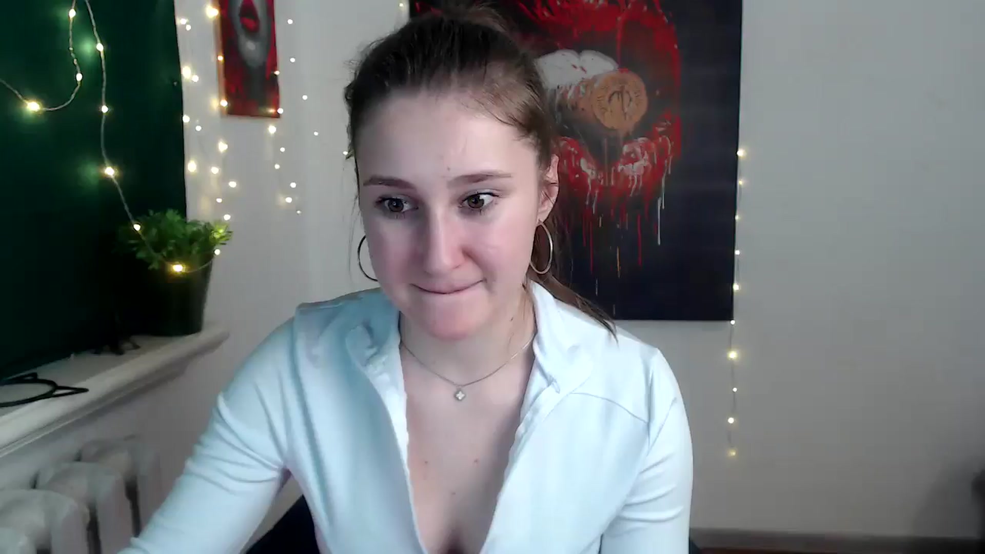 Gallery image thumbnail from Kamilochkaaa_'s myfreecams stream on, 12/21/2025, 18:29 image 20 of 20