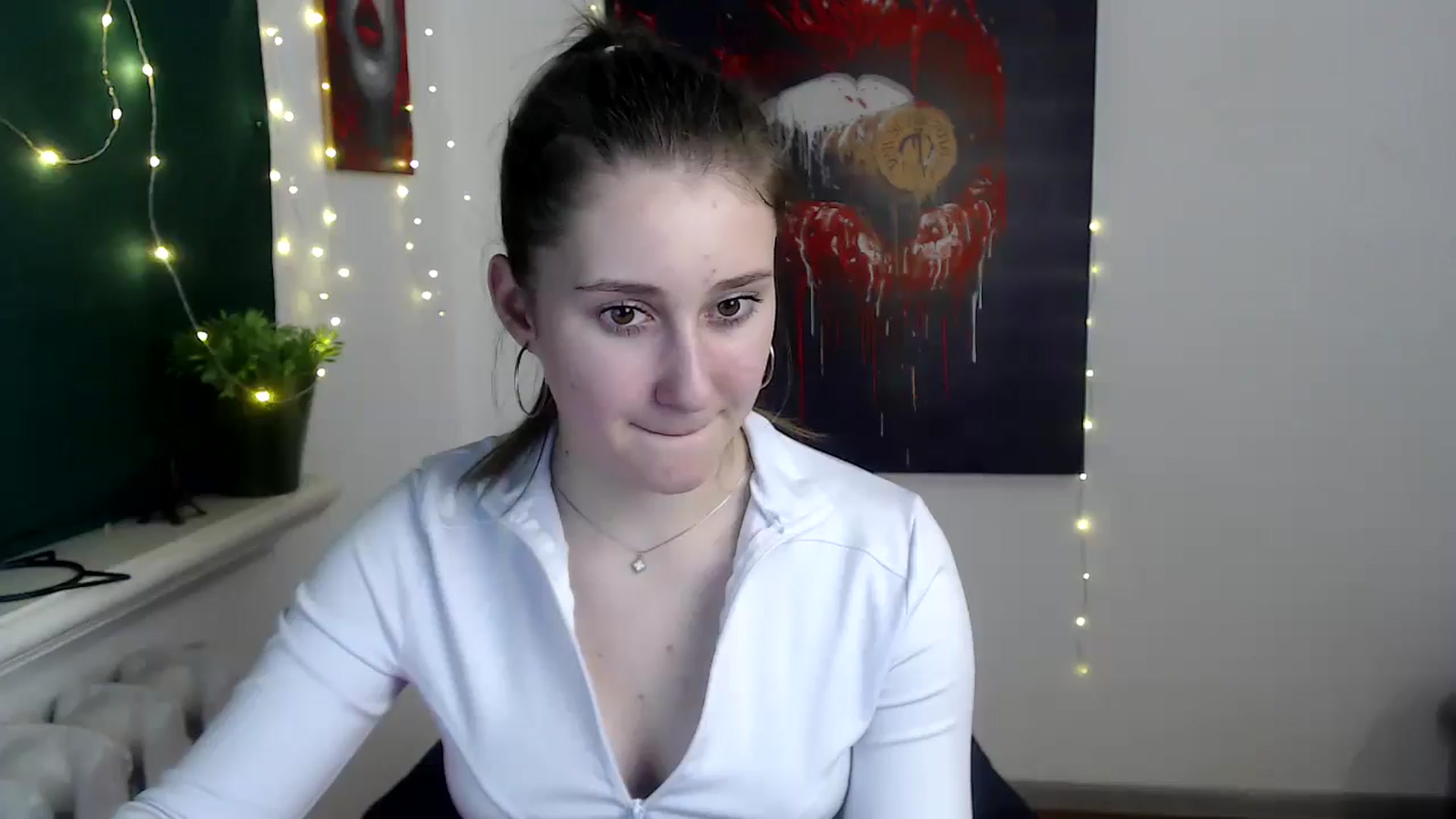 Gallery image thumbnail from Kamilochkaaa_'s myfreecams stream on, 12/21/2025, 18:29 image 12 of 20