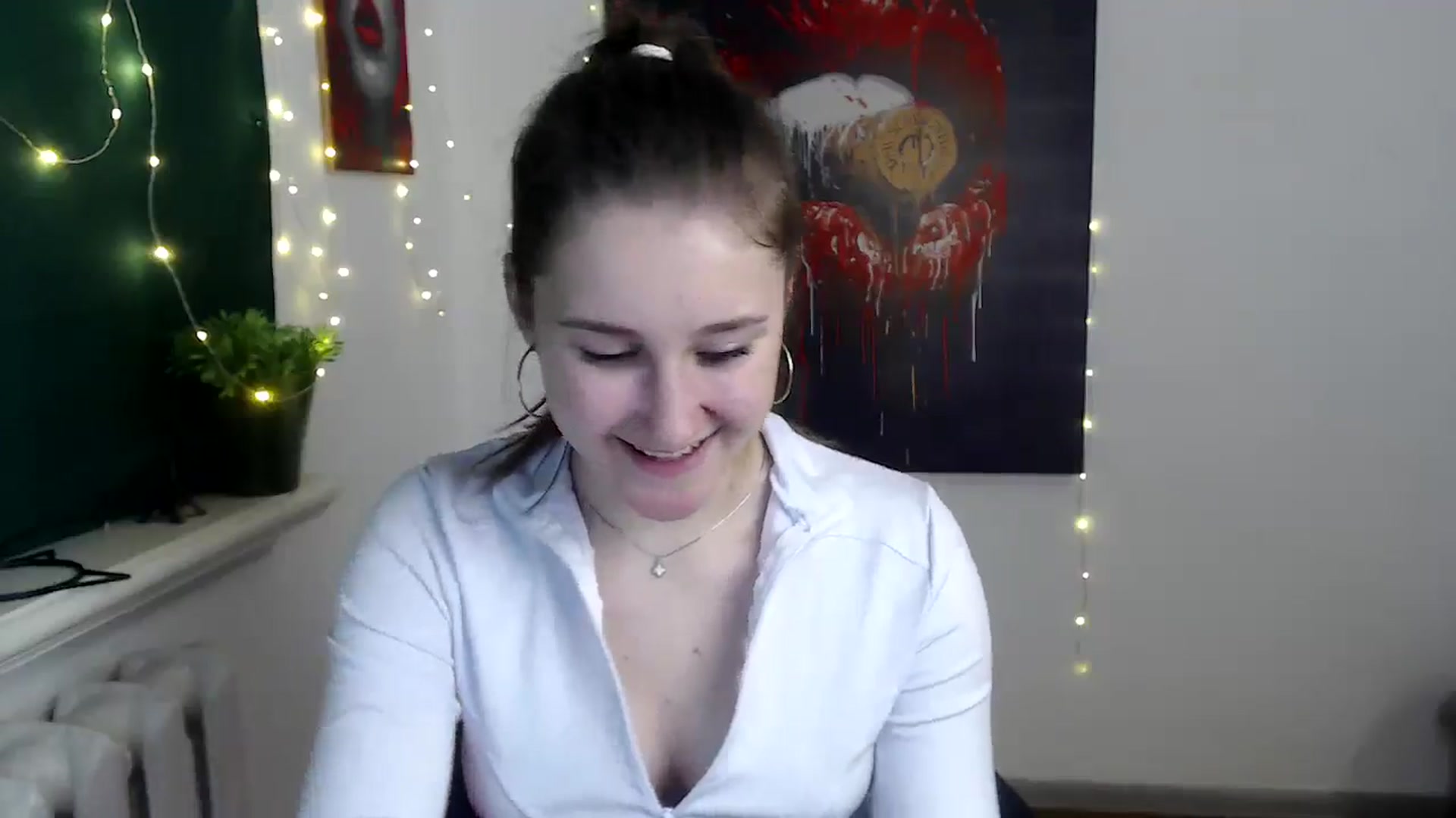 Gallery image thumbnail from Kamilochkaaa_'s myfreecams stream on, 12/21/2025, 18:29 image 14 of 20