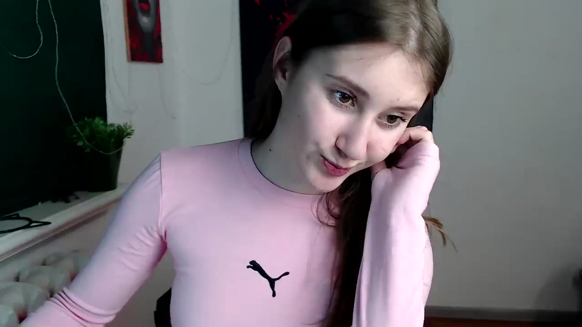 Gallery image thumbnail from Kamilochkaaa_'s myfreecams stream on, 12/24/2025, 16:02 image 15 of 20