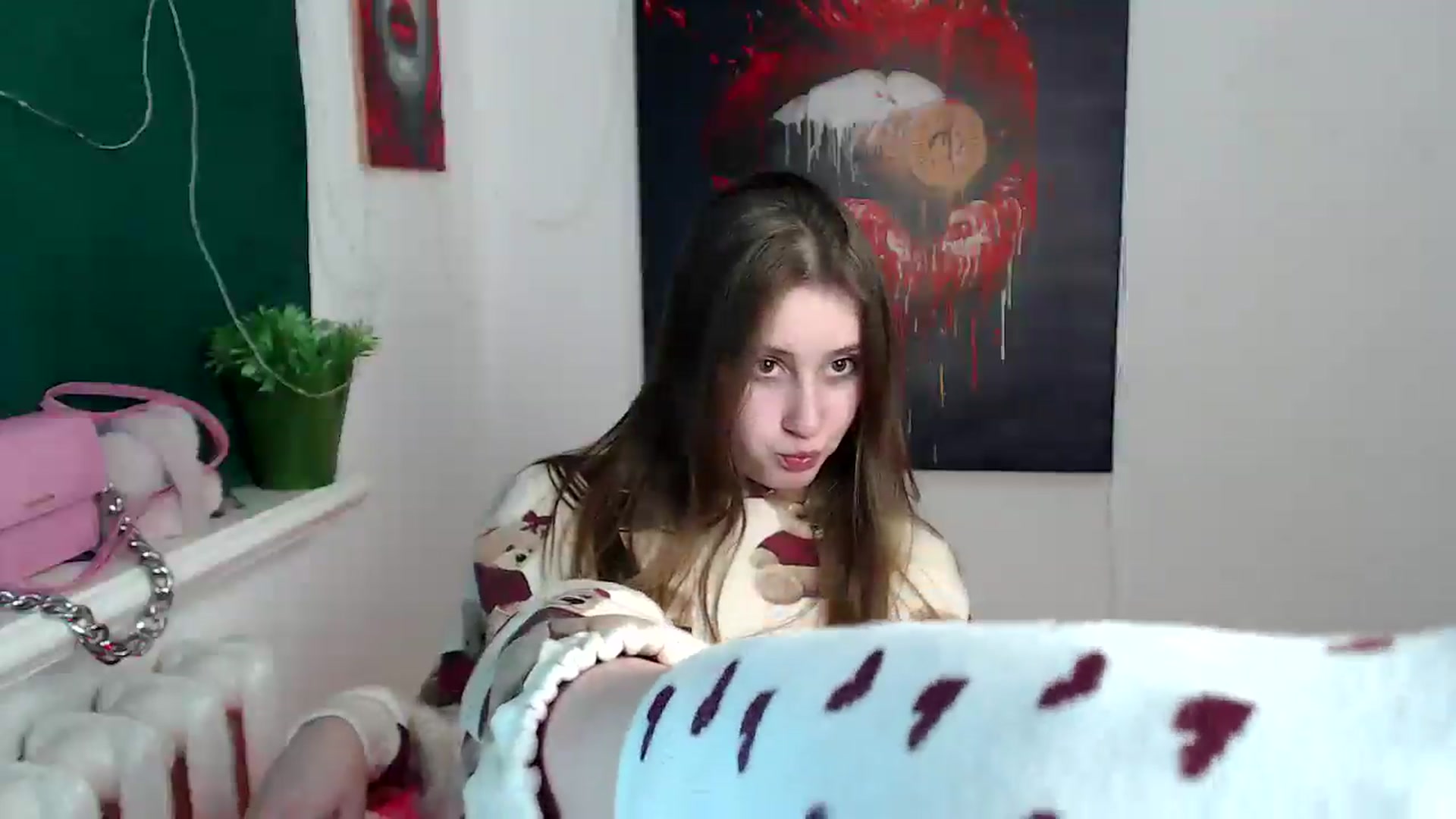 Gallery image thumbnail from Kamilochkaaa_'s myfreecams stream on, 12/26/2025, 19:35 image 18 of 20