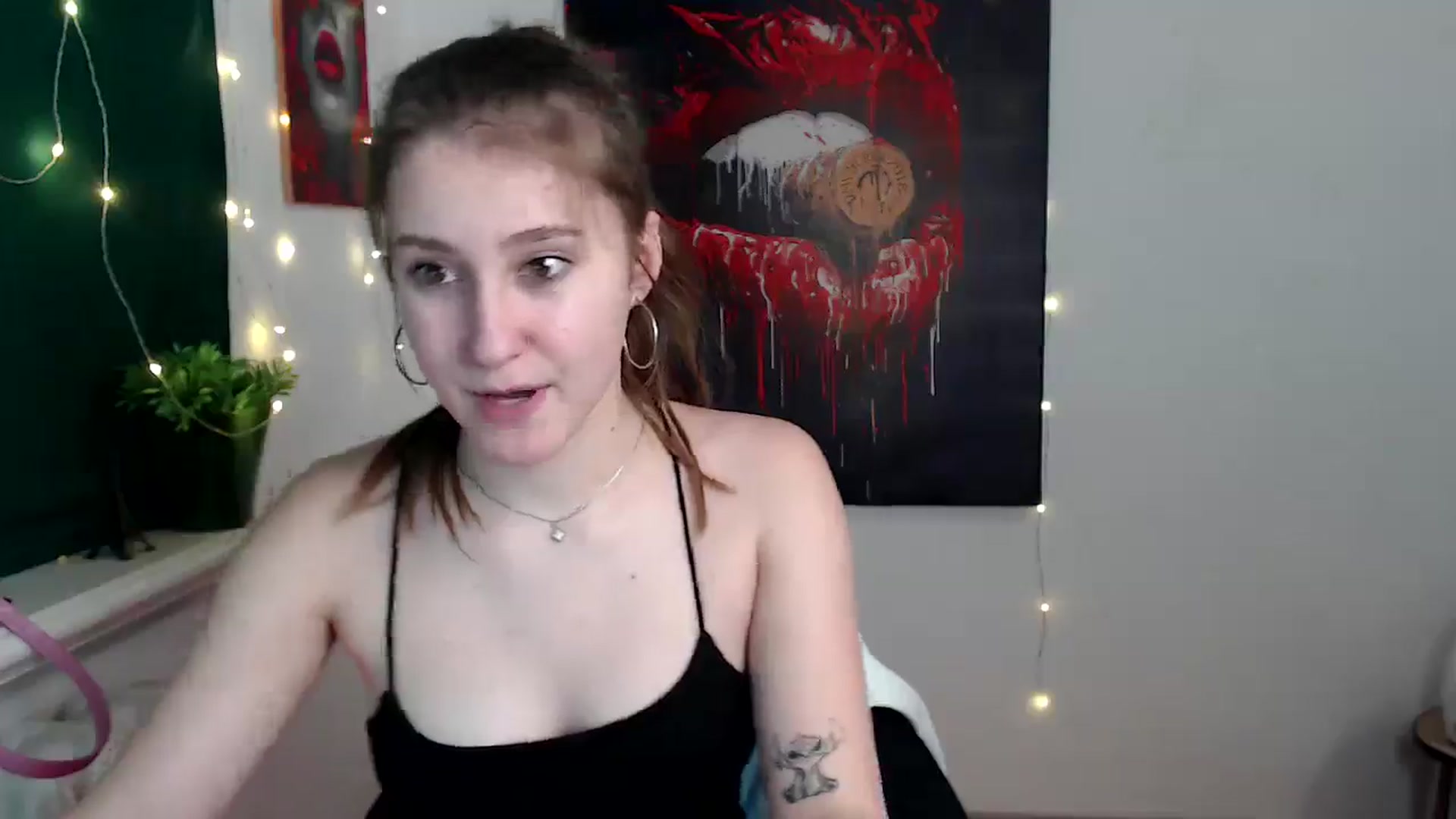 Gallery image thumbnail from Kamilochkaaa_'s myfreecams stream on, 12/27/2025, 15:58 image 5 of 20