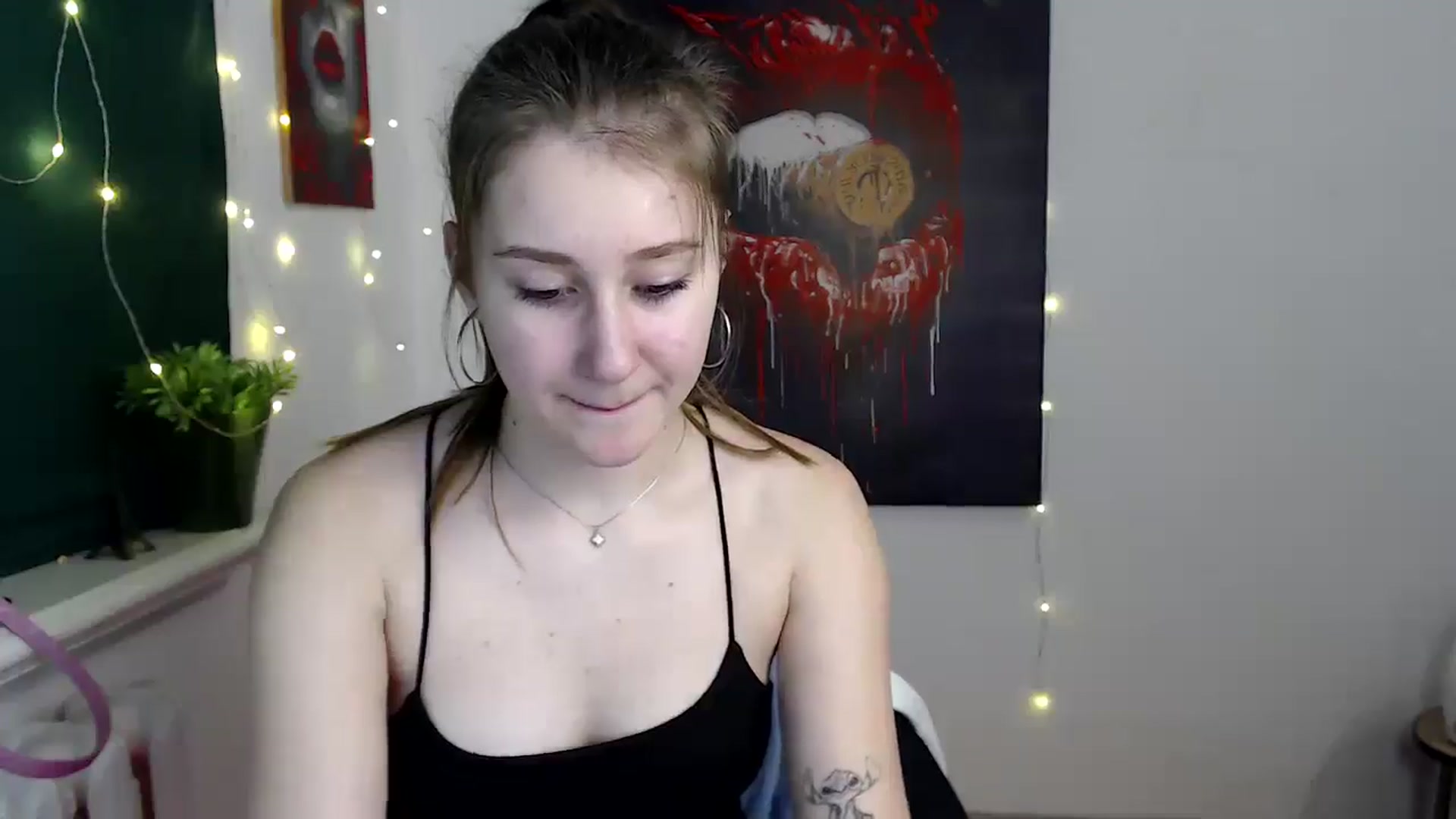 Gallery image thumbnail from Kamilochkaaa_'s myfreecams stream on, 12/27/2025, 15:58 image 4 of 20