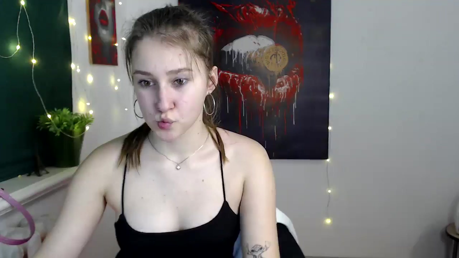 Gallery image thumbnail from Kamilochkaaa_'s myfreecams stream on, 12/27/2025, 15:58 image 6 of 20