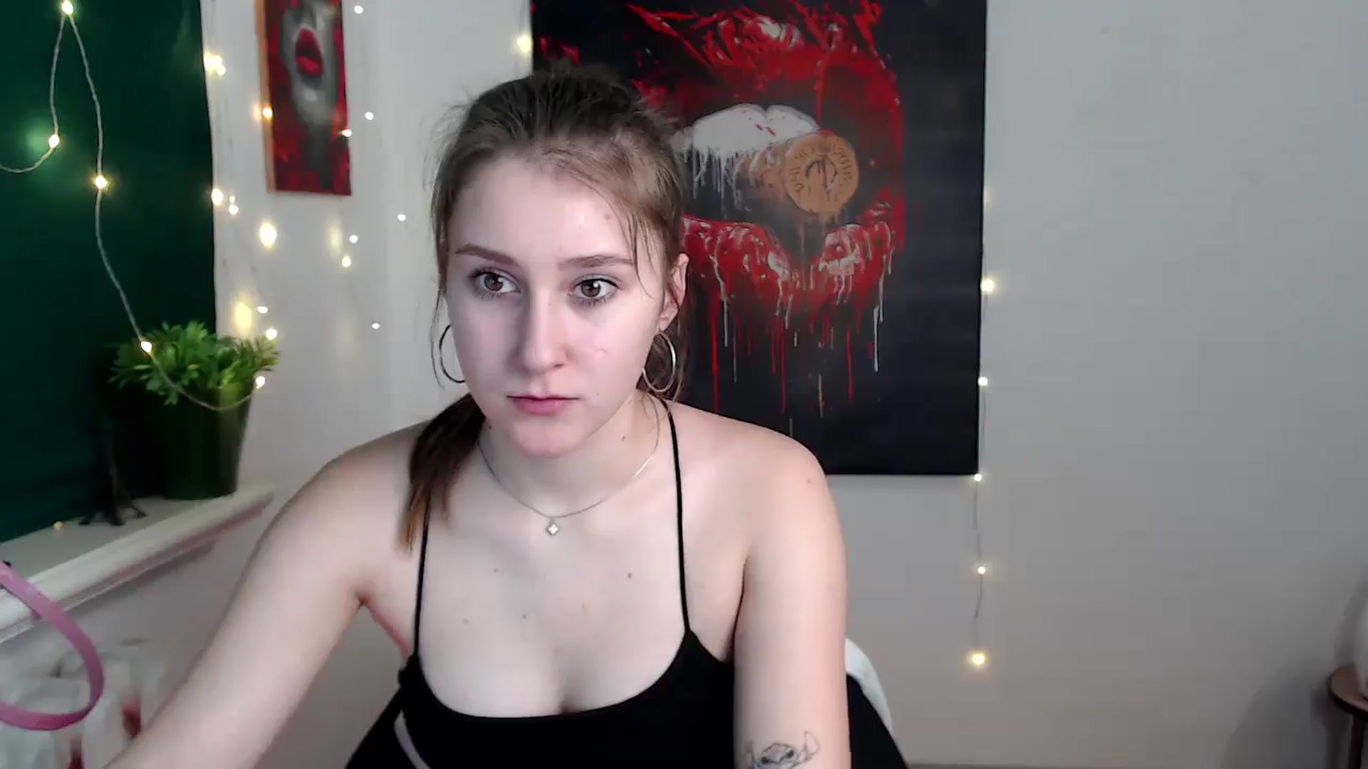 Gallery image thumbnail from Kamilochkaaa_'s myfreecams stream on, 12/27/2025, 15:58 image 16 of 20