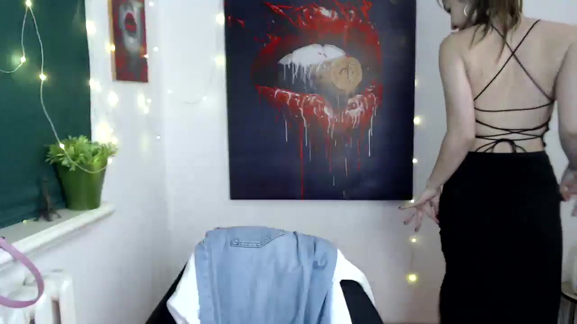 Gallery image thumbnail from Kamilochkaaa_'s myfreecams stream on, 12/27/2025, 15:58 image 2 of 20