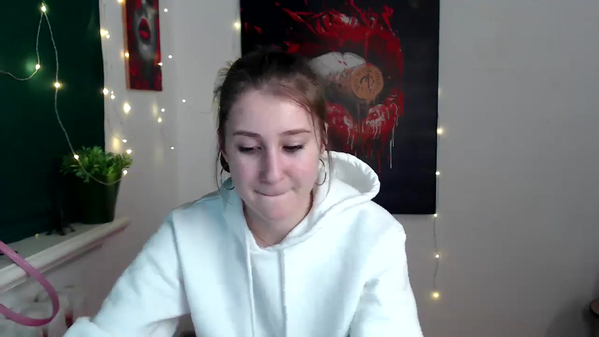 Gallery image thumbnail from Kamilochkaaa_'s myfreecams stream on, 12/27/2025, 18:38 image 9 of 20