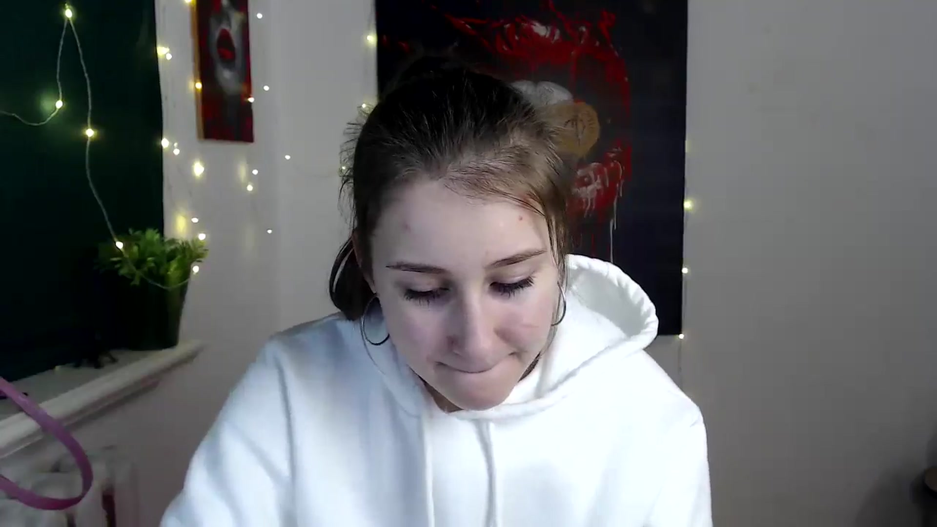 Gallery image thumbnail from Kamilochkaaa_'s myfreecams stream on, 12/27/2025, 18:38 image 20 of 20