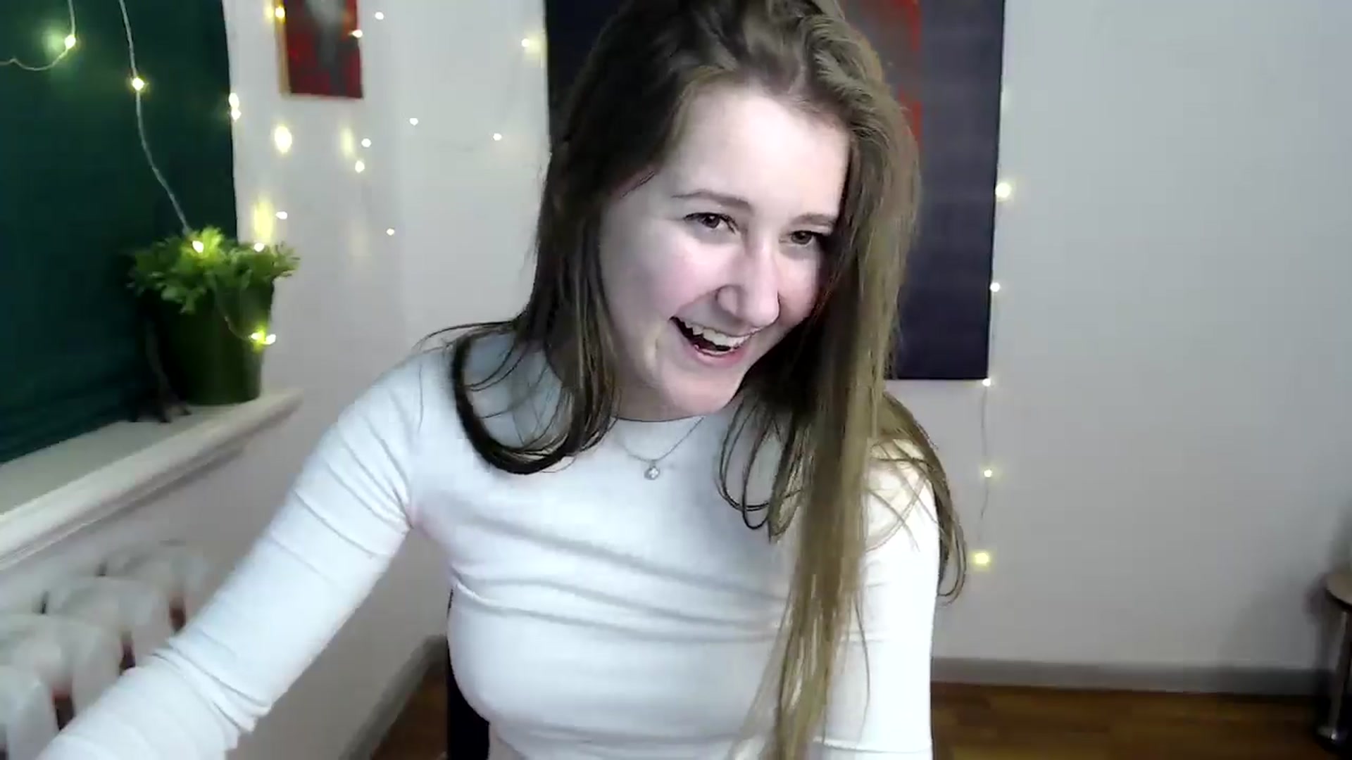 Gallery image thumbnail from Kamilochkaaa_'s myfreecams stream on, 12/29/2025, 16:40 image 16 of 20