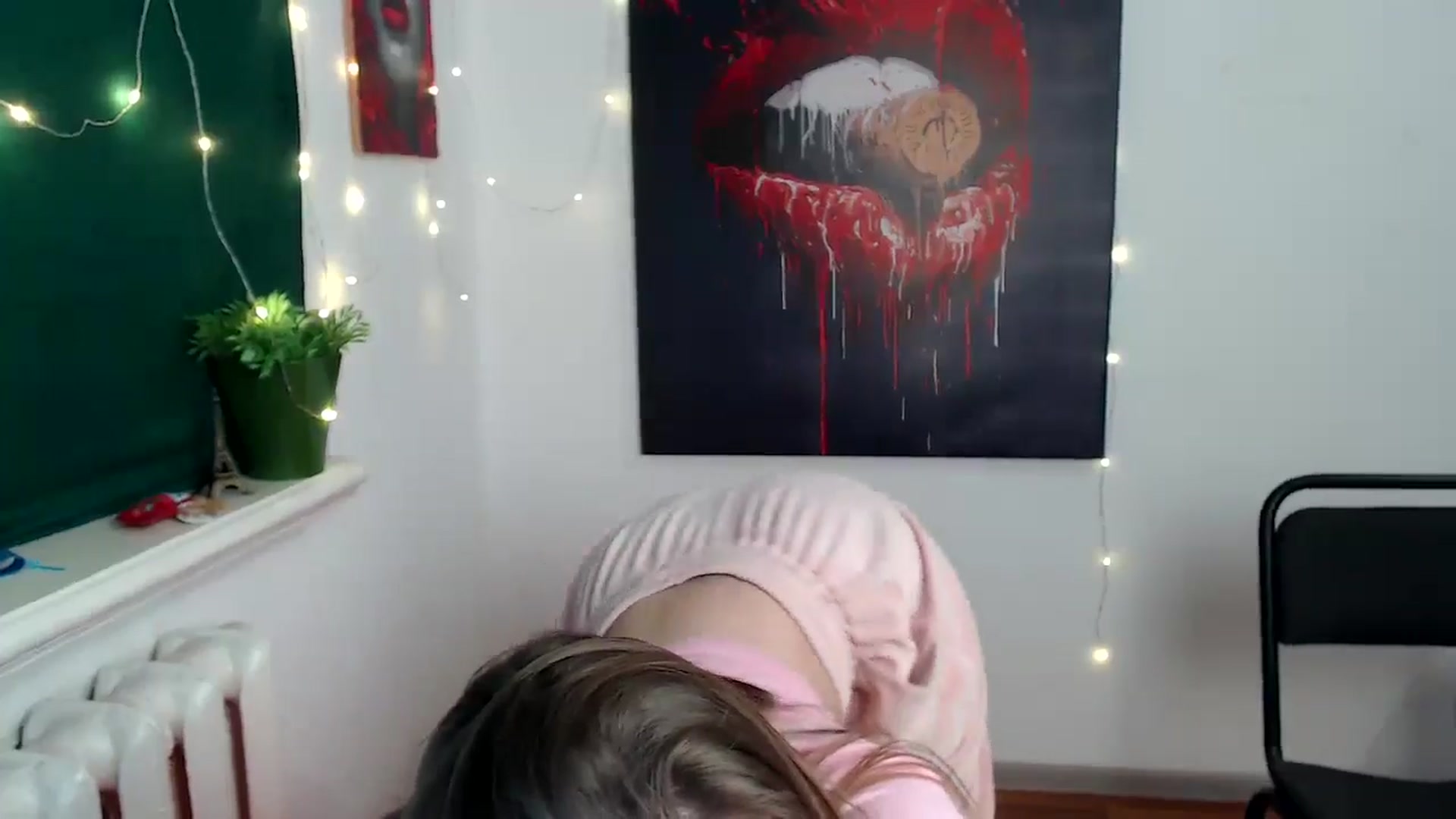 Gallery image thumbnail from Kamilochkaaa_'s myfreecams stream on, 01/06/2026, 16:12 image 9 of 20