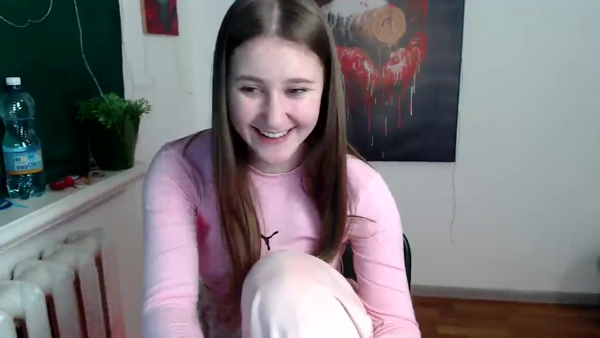 Gallery image thumbnail from Kamilochkaaa_'s myfreecams stream on, 01/06/2026, 16:39 image 13 of 20