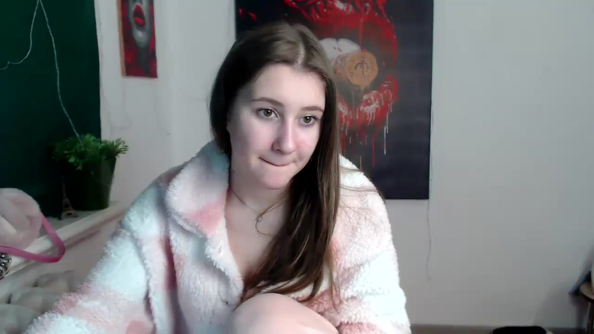 Gallery image thumbnail from Kamilochkaaa_'s myfreecams stream on, 01/07/2026, 14:55 image 2 of 20
