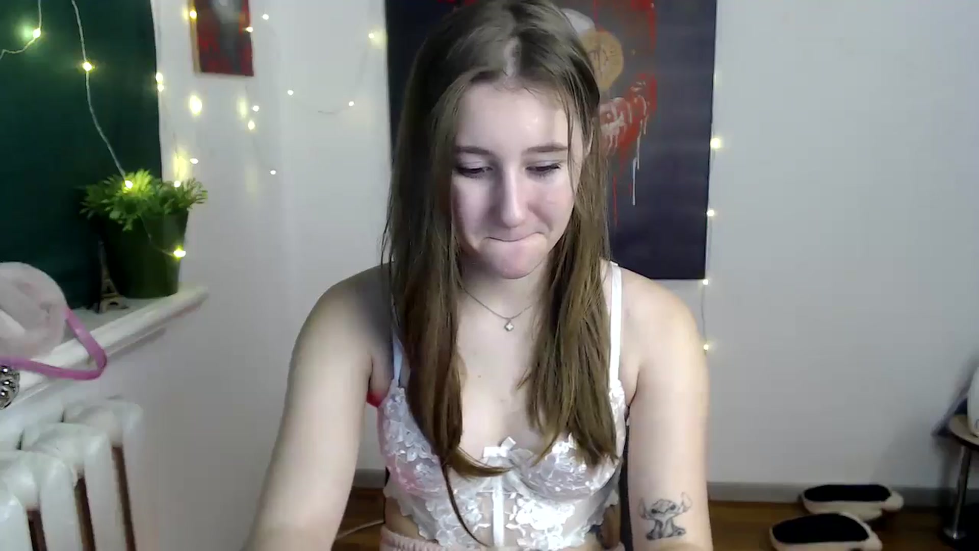 Gallery image thumbnail from Kamilochkaaa_'s myfreecams stream on, 01/07/2026, 15:29 image 7 of 20