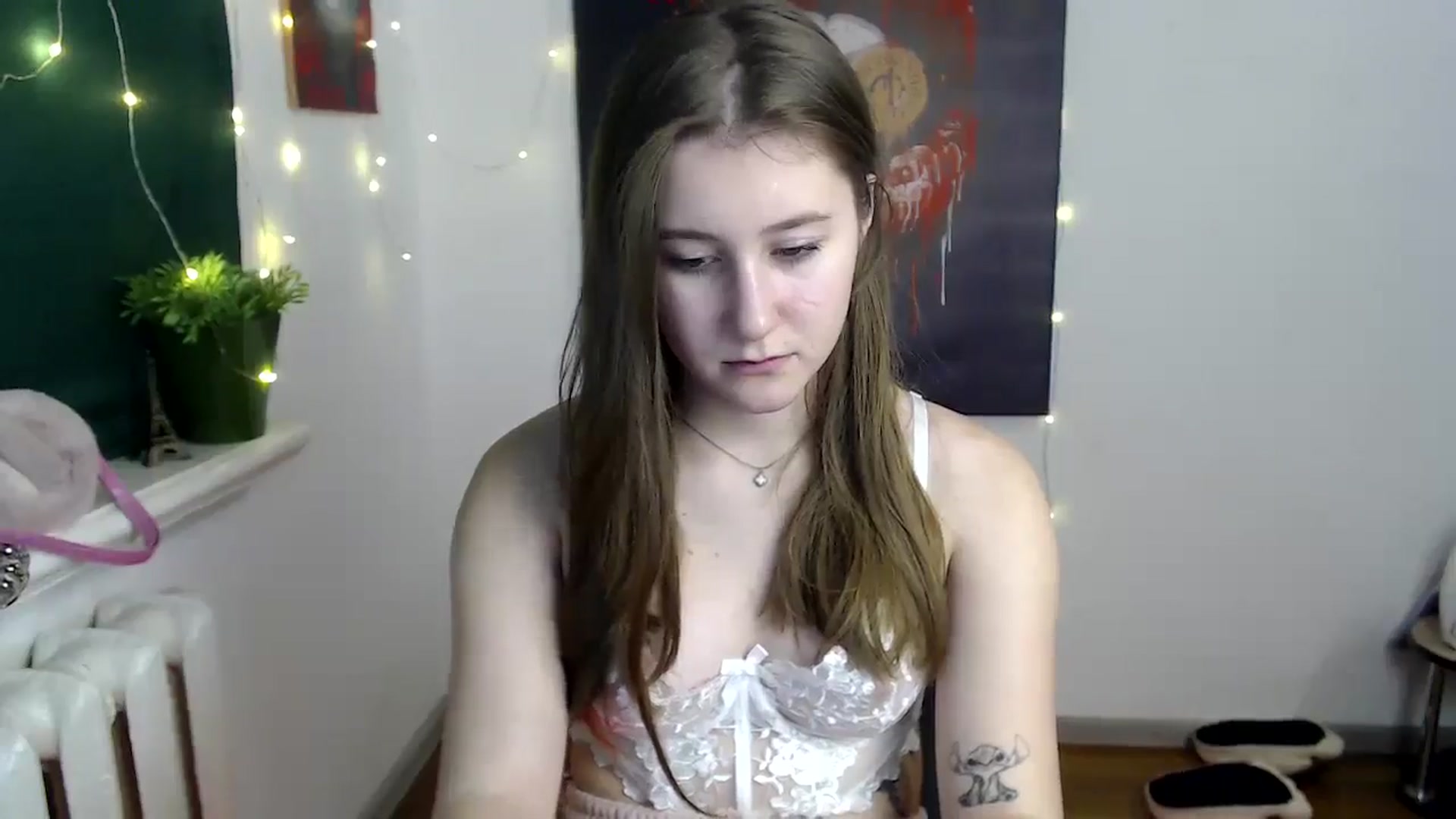 Gallery image thumbnail from Kamilochkaaa_'s myfreecams stream on, 01/07/2026, 15:29 image 12 of 20