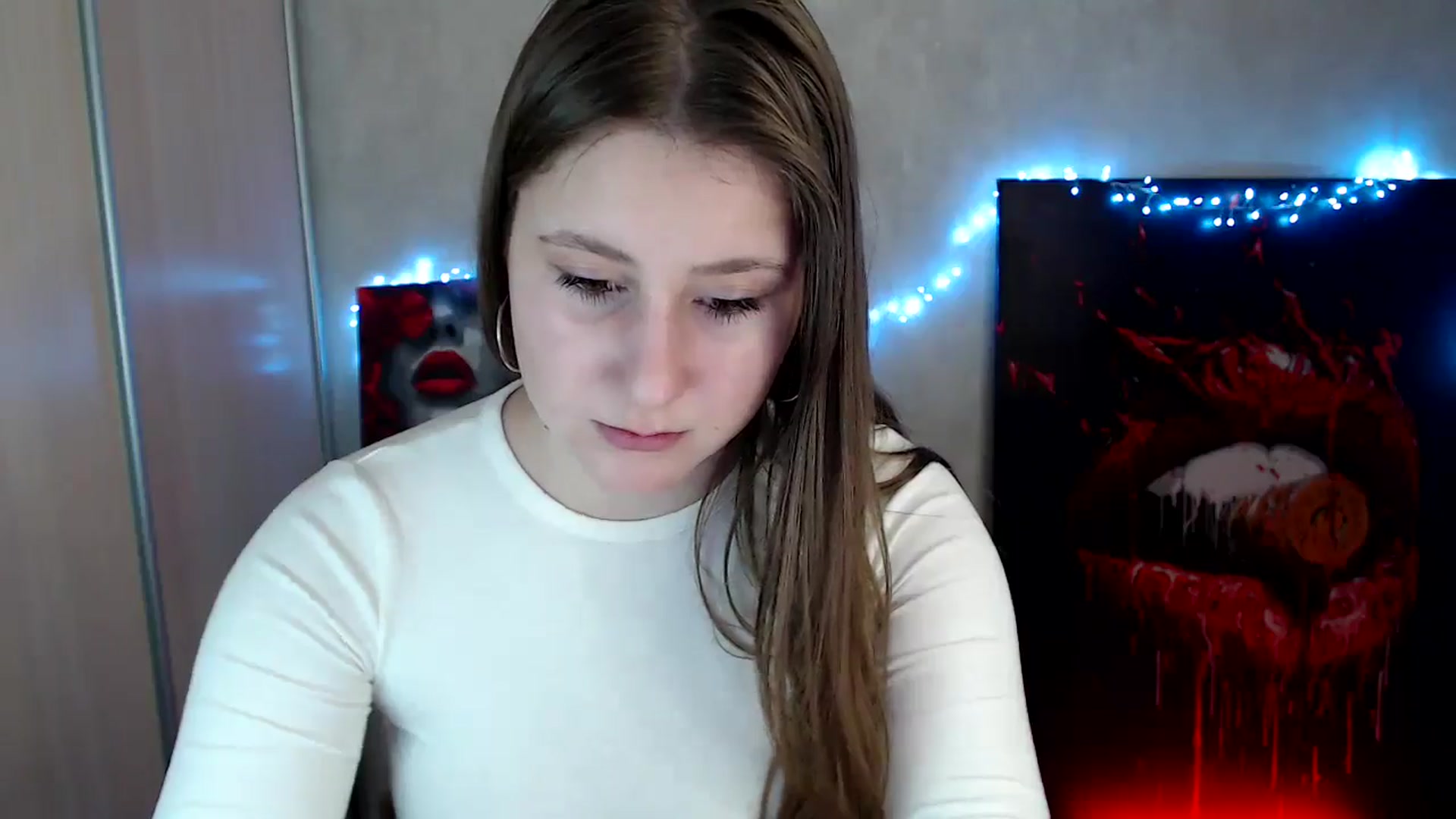 Gallery image thumbnail from Kamilochkaaa_'s myfreecams stream on, 04/05/2026, 12:56 image 7 of 20
