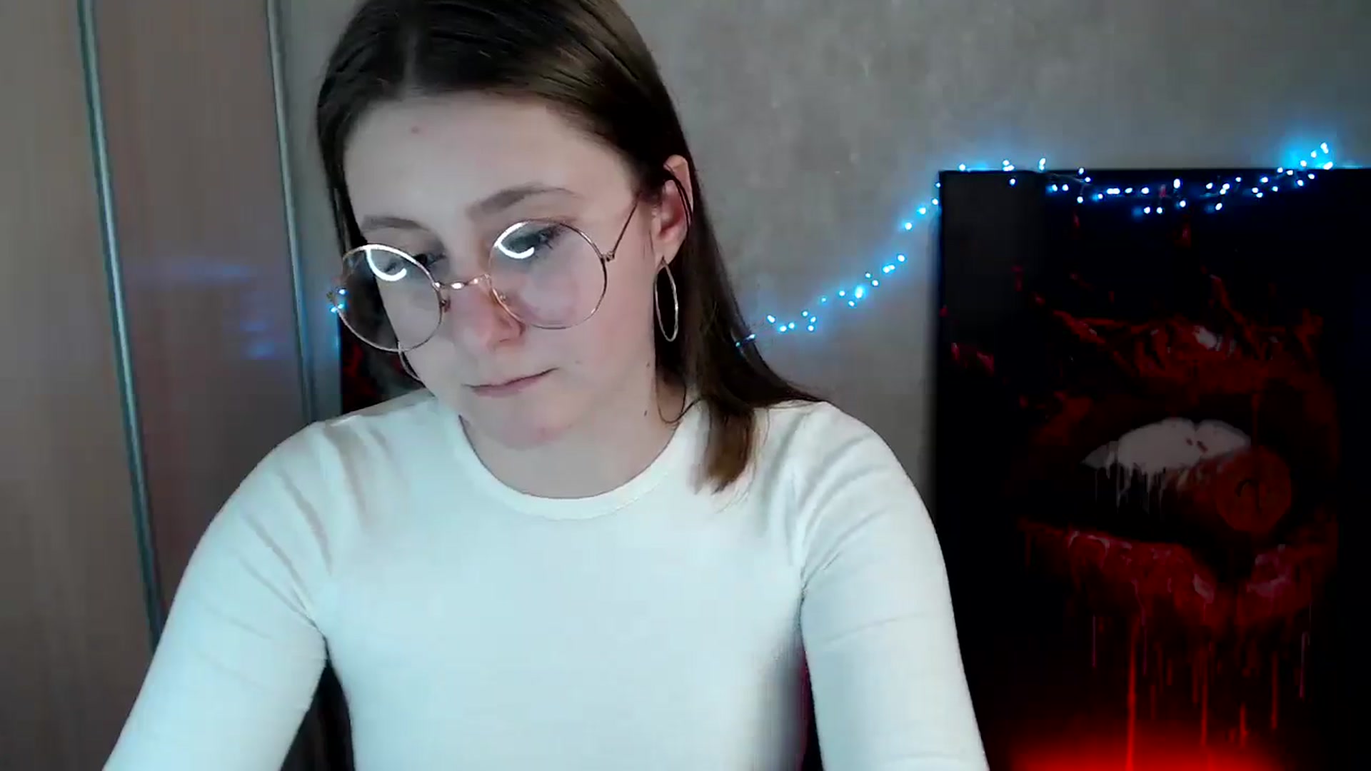 Gallery image thumbnail from Kamilochkaaa_'s myfreecams stream on, 04/05/2026, 14:27 image 15 of 20