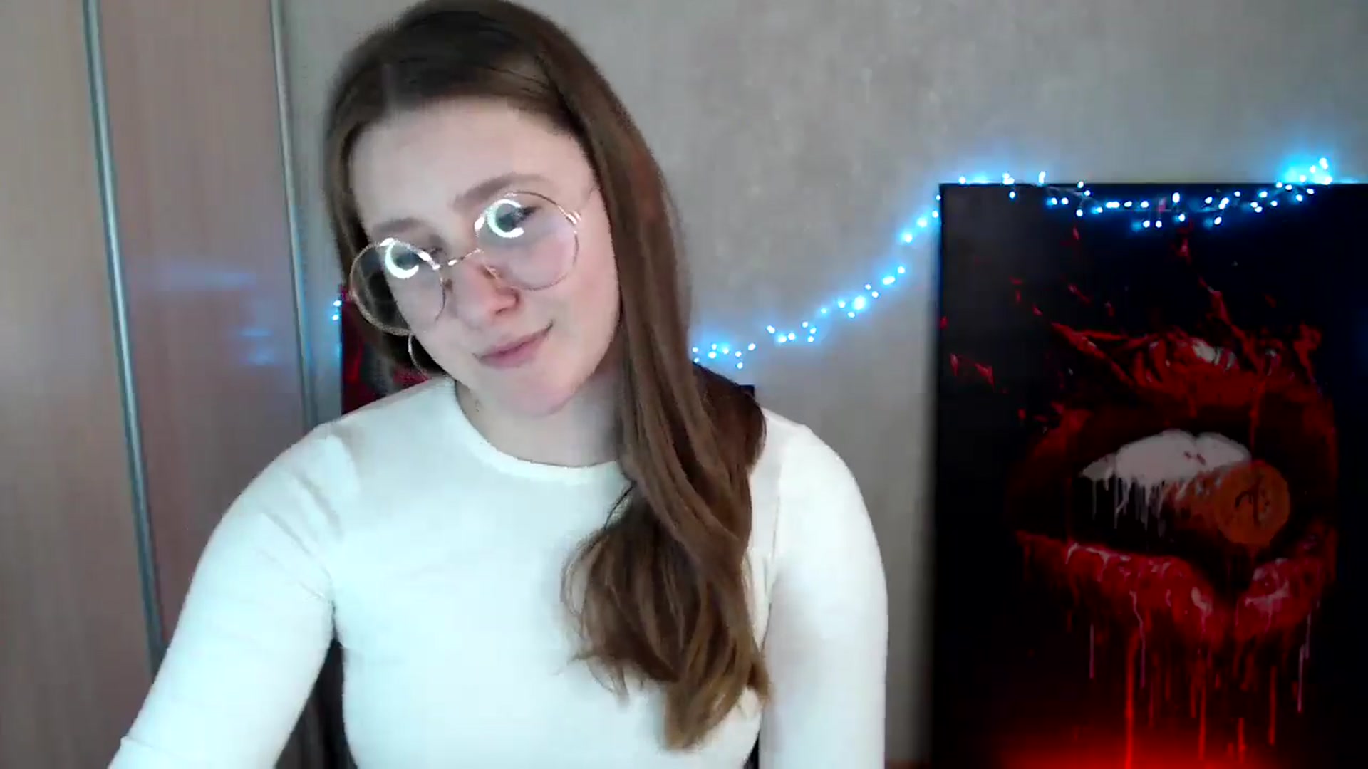 Gallery image thumbnail from Kamilochkaaa_'s myfreecams stream on, 04/05/2026, 14:27 image 7 of 20