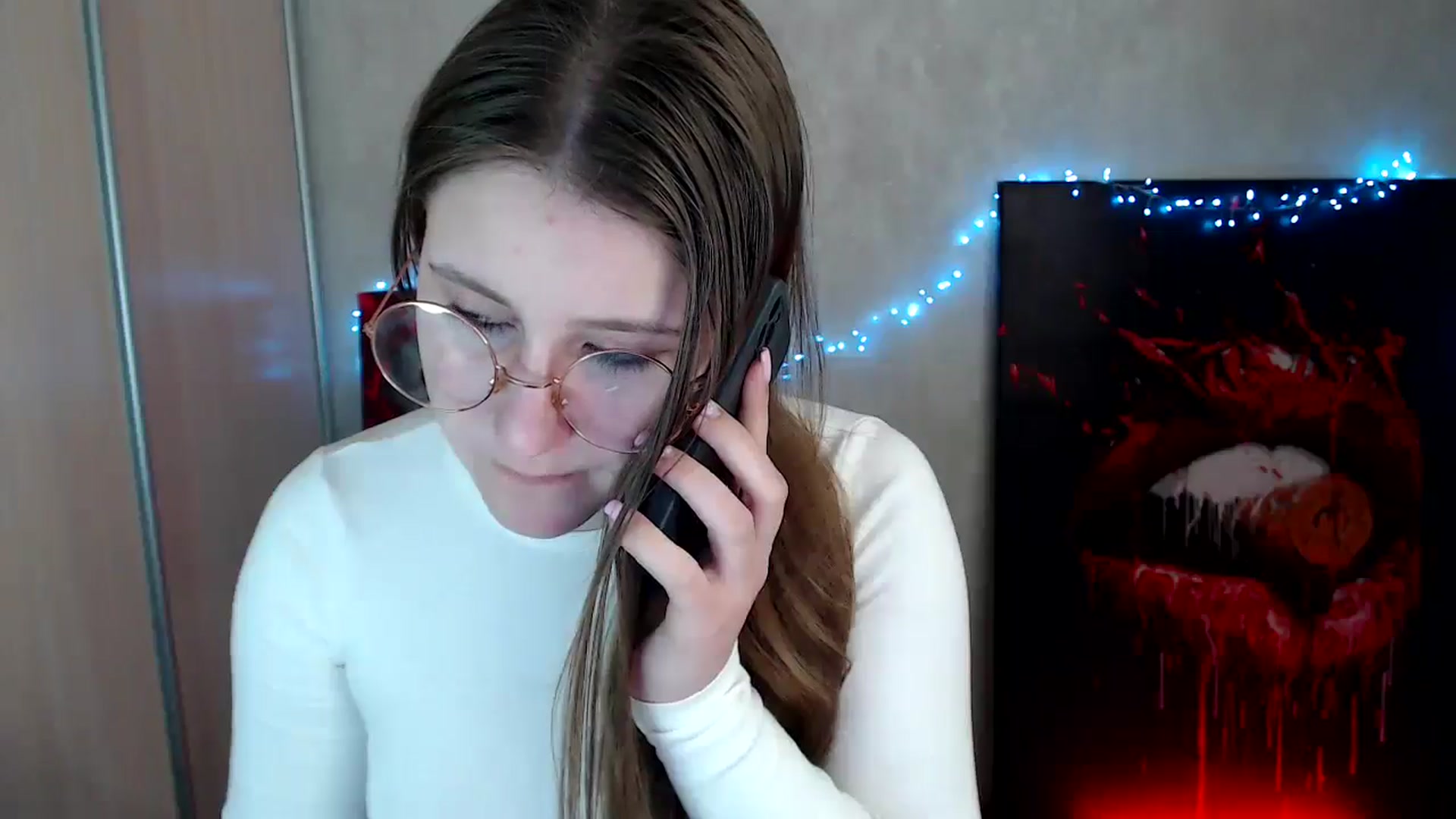 Gallery image thumbnail from Kamilochkaaa_'s myfreecams stream on, 04/05/2026, 14:27 image 13 of 20