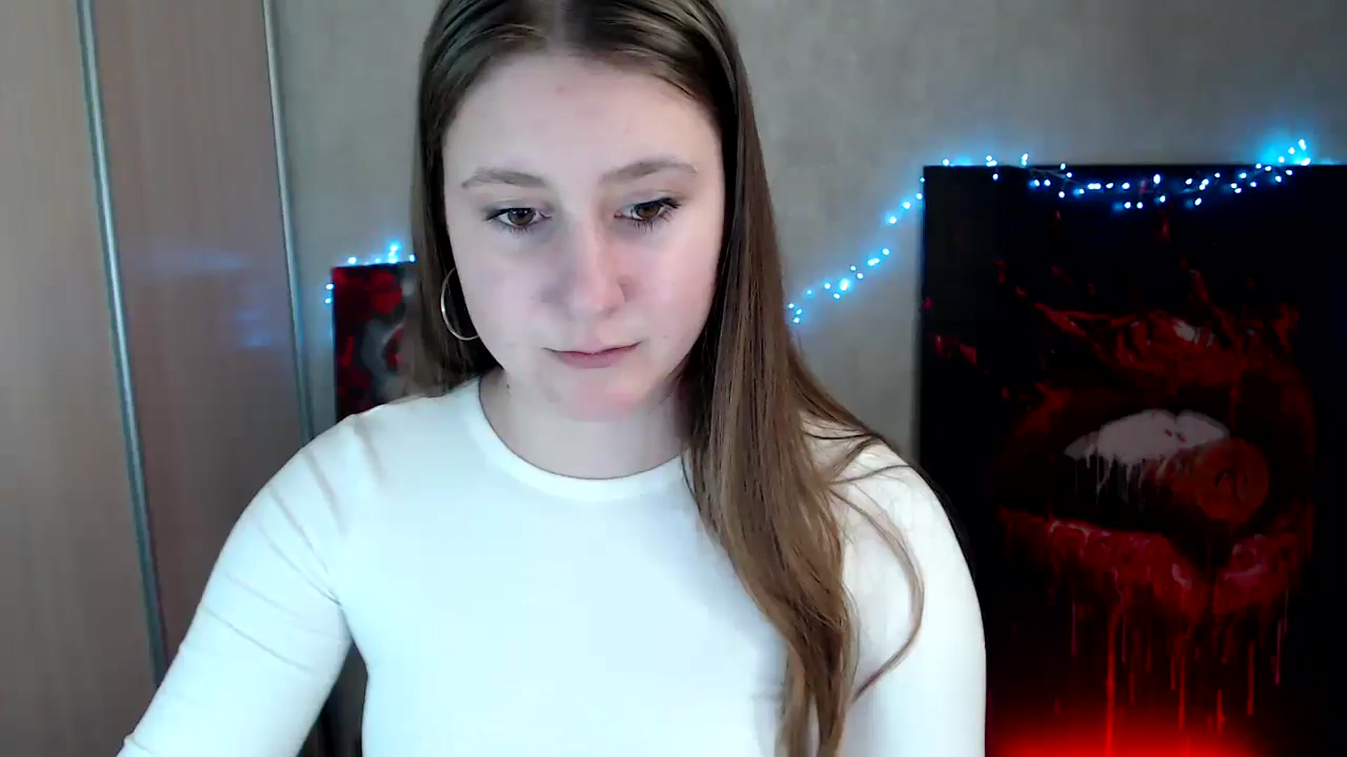Gallery image thumbnail from Kamilochkaaa_'s myfreecams stream on, 04/05/2026, 14:27 image 19 of 20