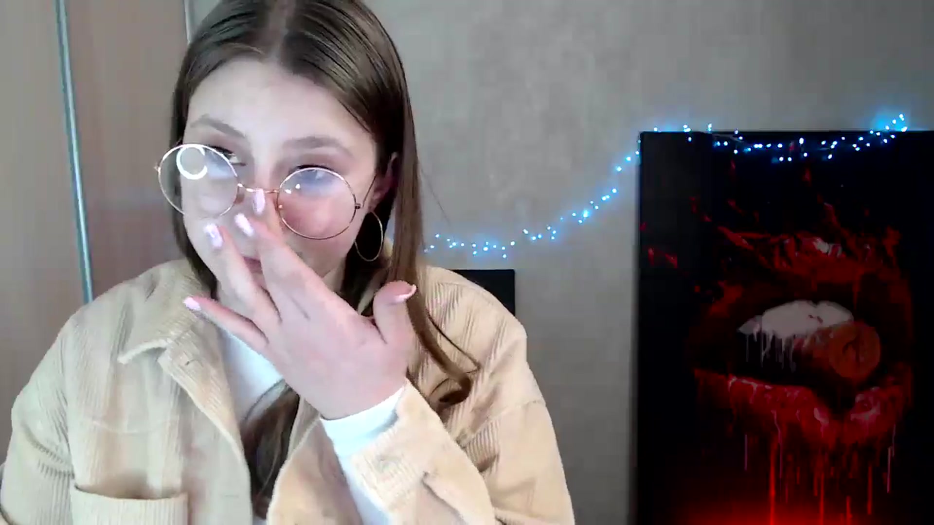 Gallery image thumbnail from Kamilochkaaa_'s myfreecams stream on, 04/05/2026, 17:01 image 11 of 20