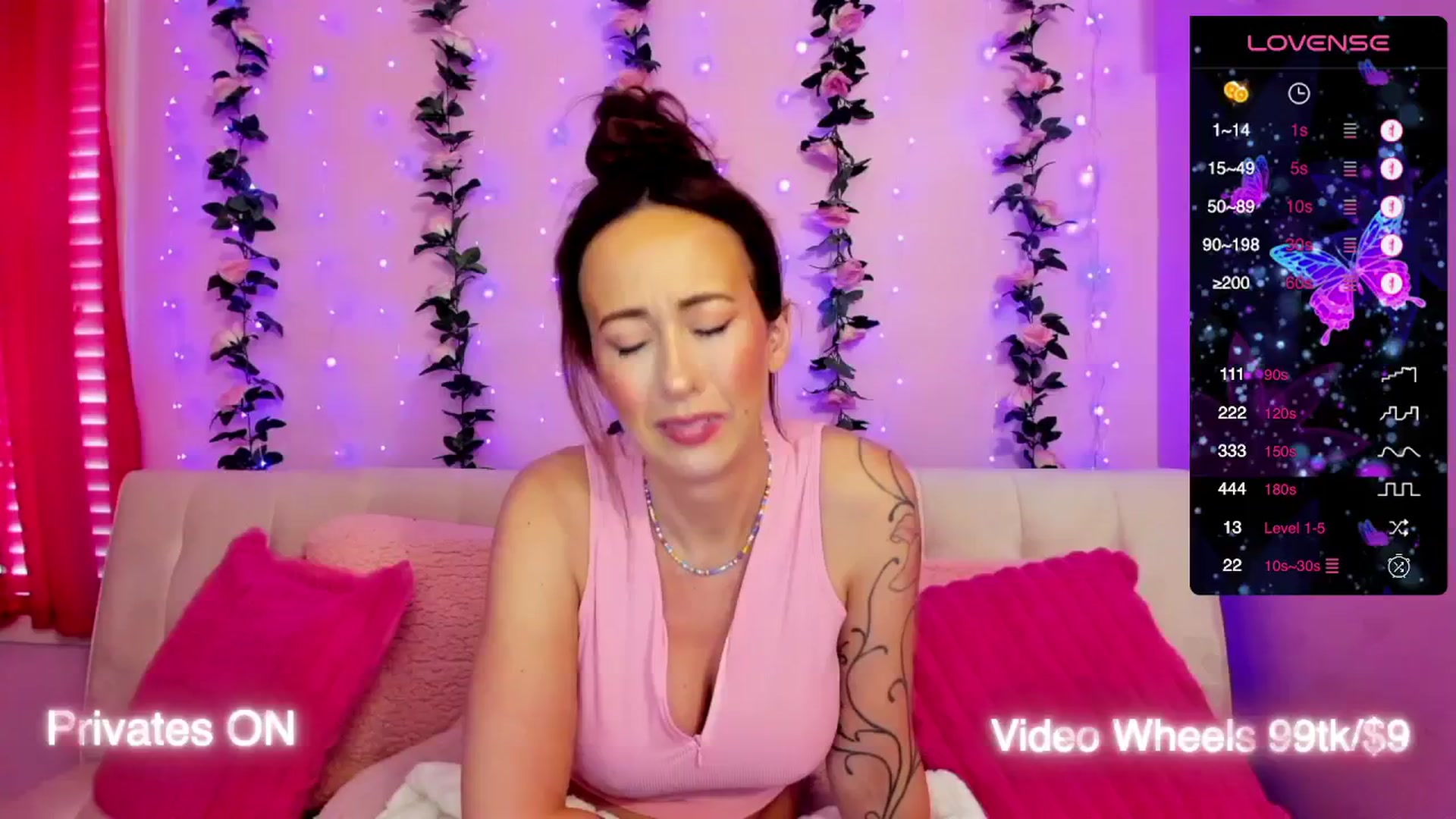 Gallery image thumbnail from Kandiss_K's myfreecams stream on, 07/25/2025, 15:54 image 12 of 20