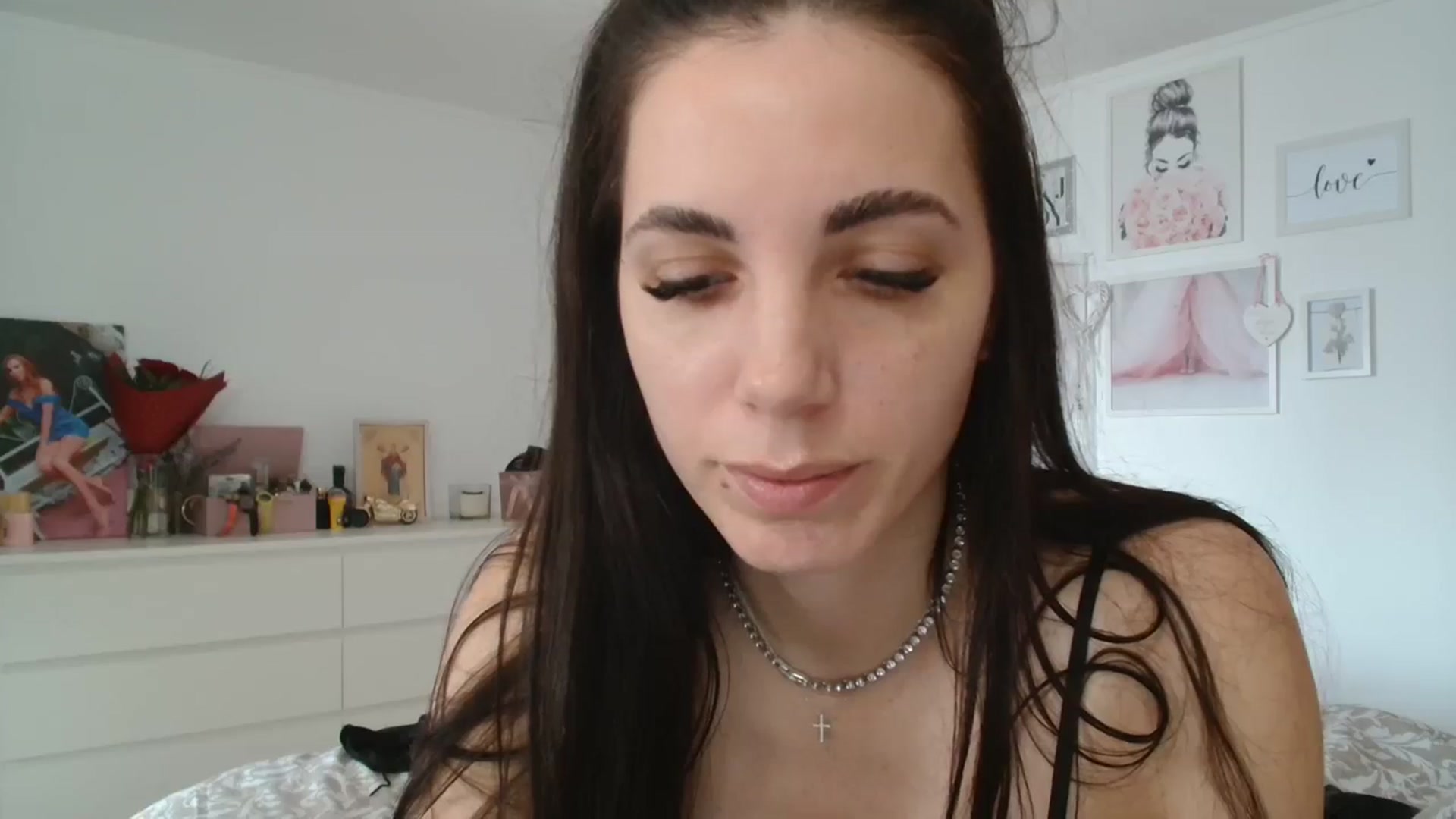 Gallery image thumbnail from Kandy_C's myfreecams stream on, 02/15/2024, 13:58 image 10 of 20