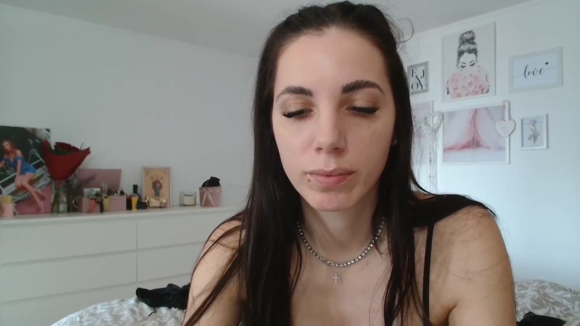Gallery image thumbnail from Kandy_C's myfreecams stream on, 02/15/2024, 13:58 image 9 of 20