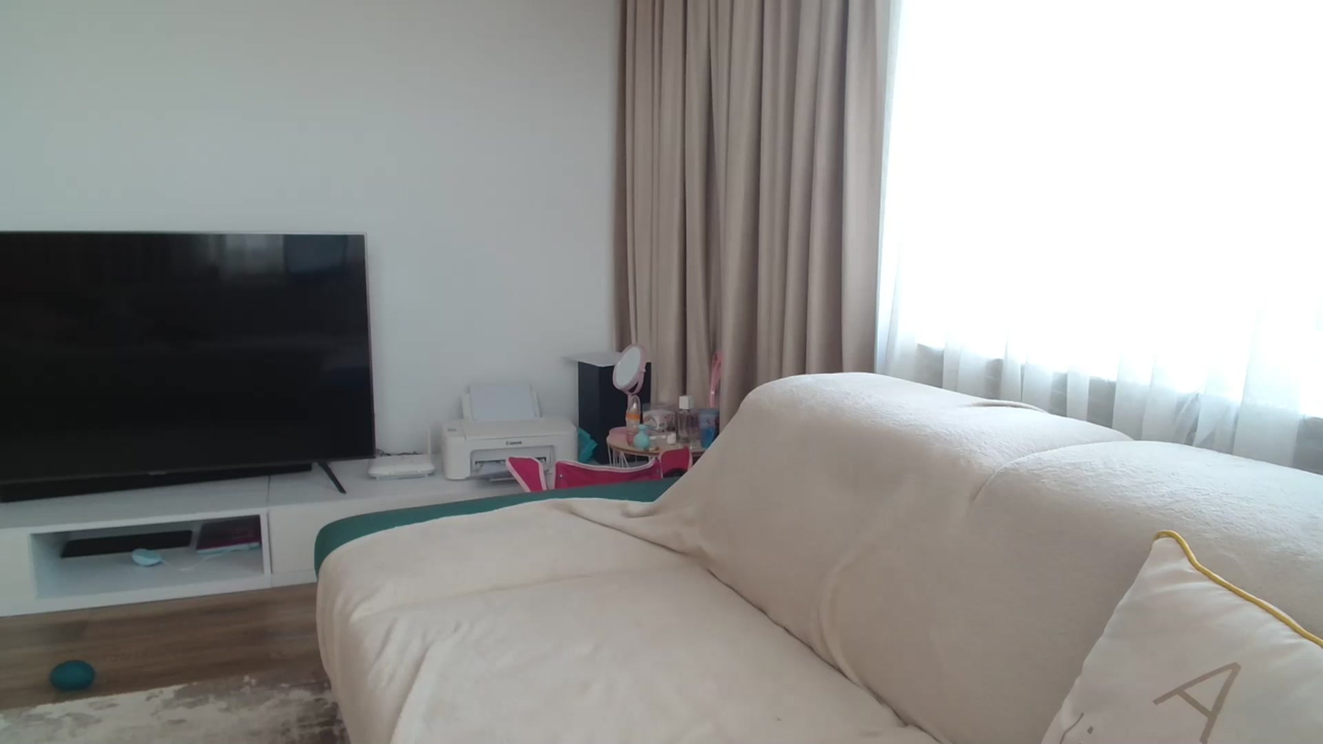 Gallery image thumbnail from Kandy_C's myfreecams stream on, 02/27/2024, 14:14 image 10 of 20