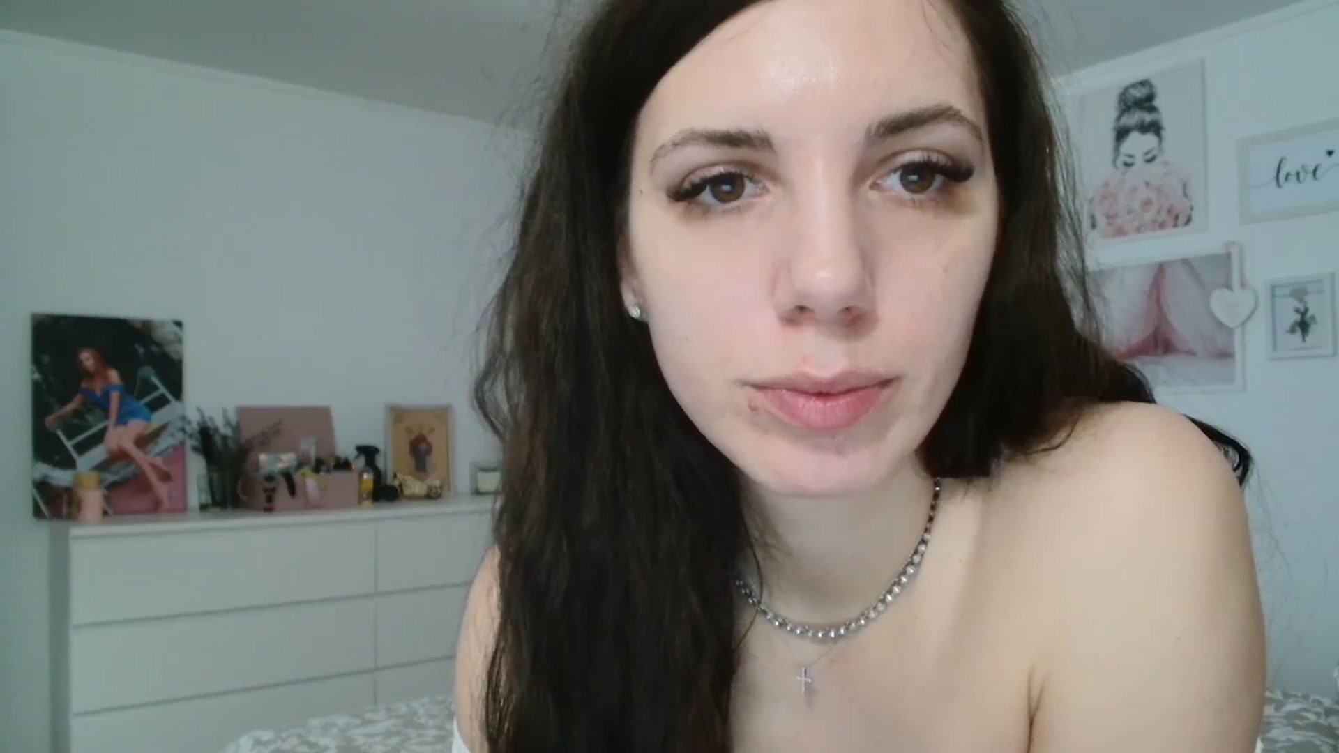 Gallery image thumbnail from Kandy_C's myfreecams stream on, 03/11/2024, 14:00 image 3 of 20