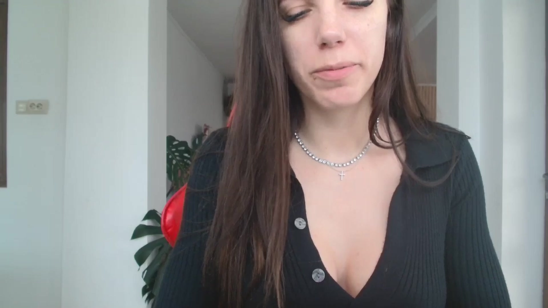 Gallery image thumbnail from Kandy_C's myfreecams stream on, 04/23/2024, 11:19 image 2 of 20