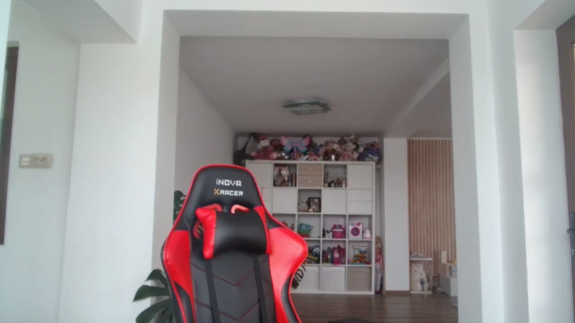 Gallery image thumbnail from Kandy_C's myfreecams stream on, 04/23/2024, 11:19 image 15 of 20