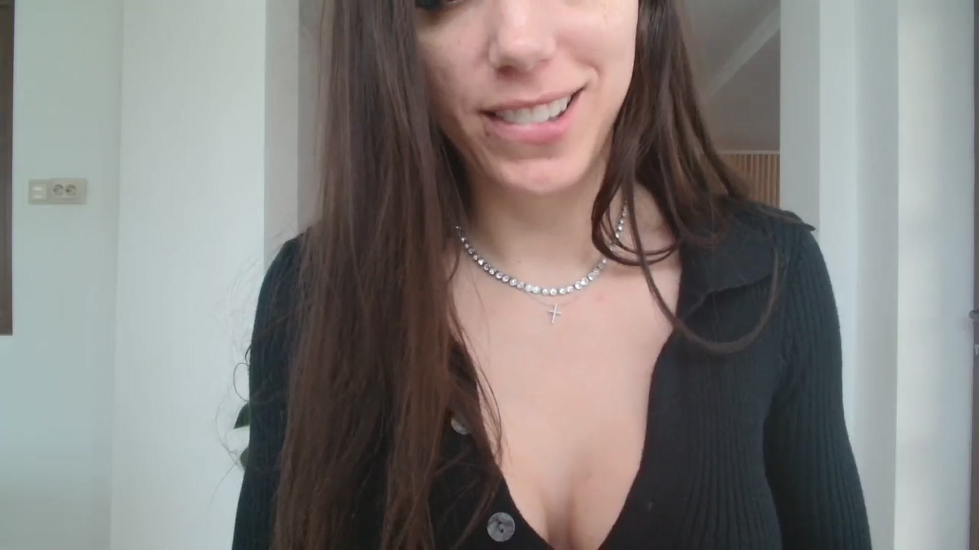 Gallery image thumbnail from Kandy_C's myfreecams stream on, 04/23/2024, 11:19 image 4 of 20