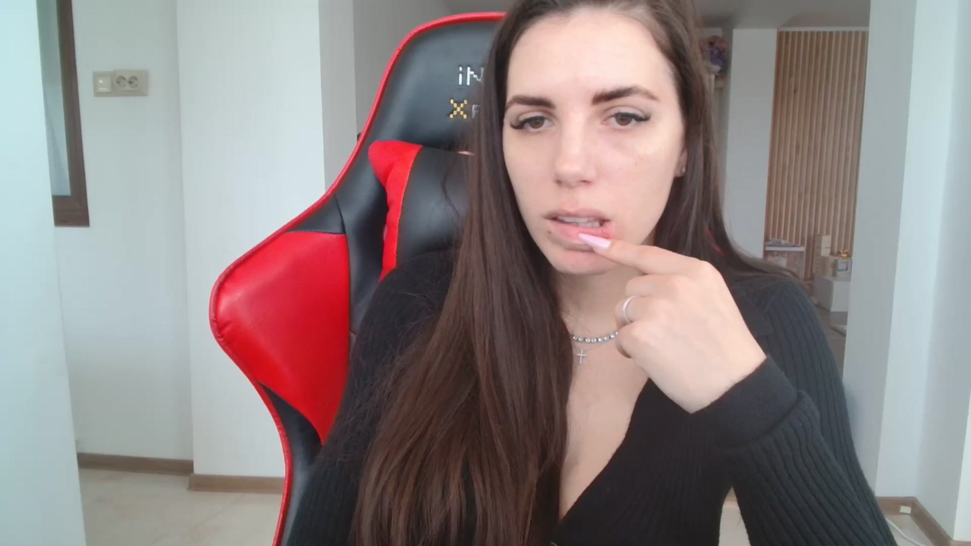 Gallery image thumbnail from Kandy_C's myfreecams stream on, 04/23/2024, 13:14 image 1 of 20