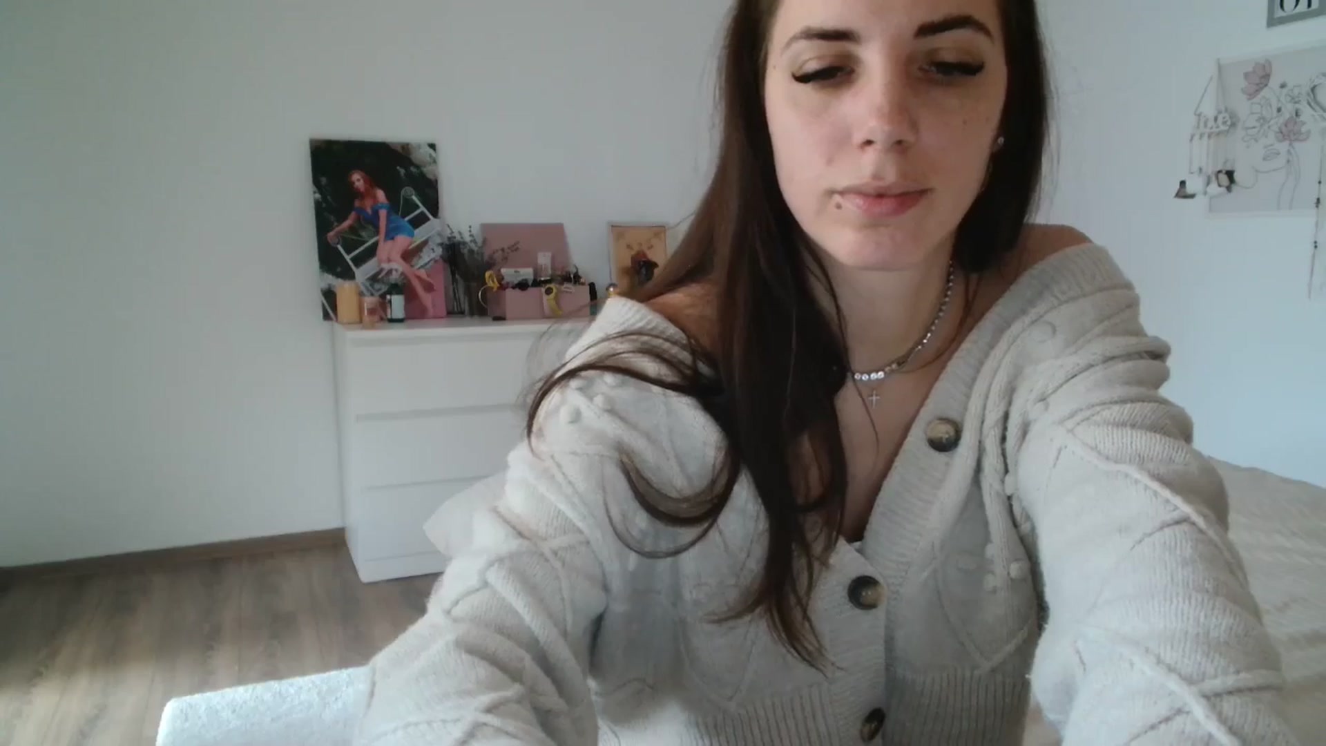 Gallery image thumbnail from Kandy_C's myfreecams stream on, 05/15/2024, 11:50 image 10 of 20