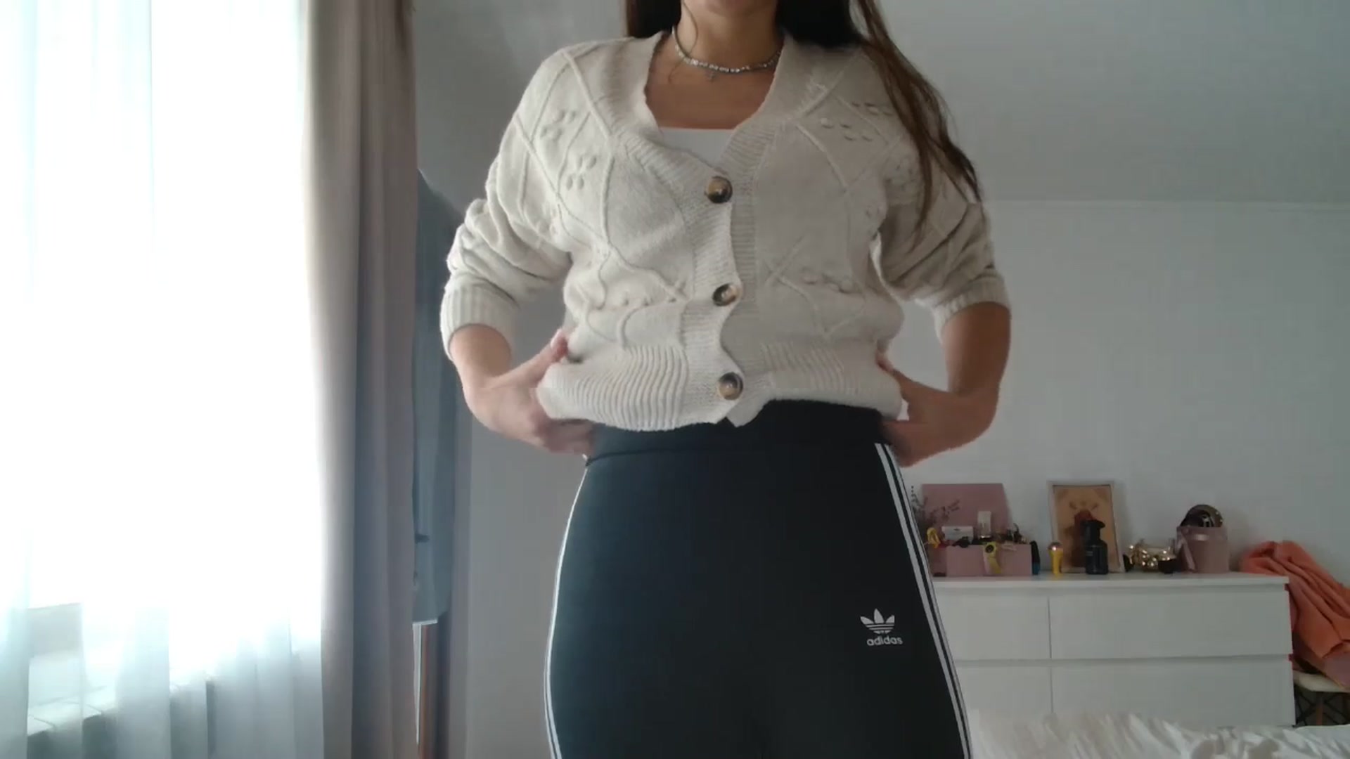 Gallery image thumbnail from Kandy_C's myfreecams stream on, 05/15/2024, 11:50 image 4 of 20