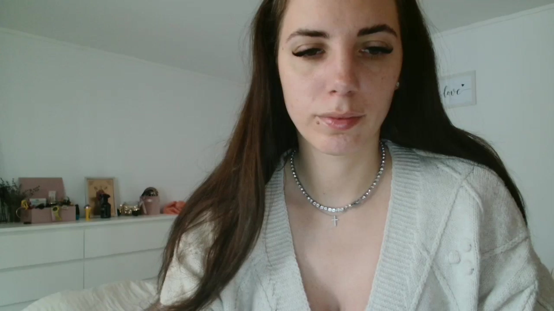 Gallery image thumbnail from Kandy_C's myfreecams stream on, 05/15/2024, 11:50 image 1 of 20