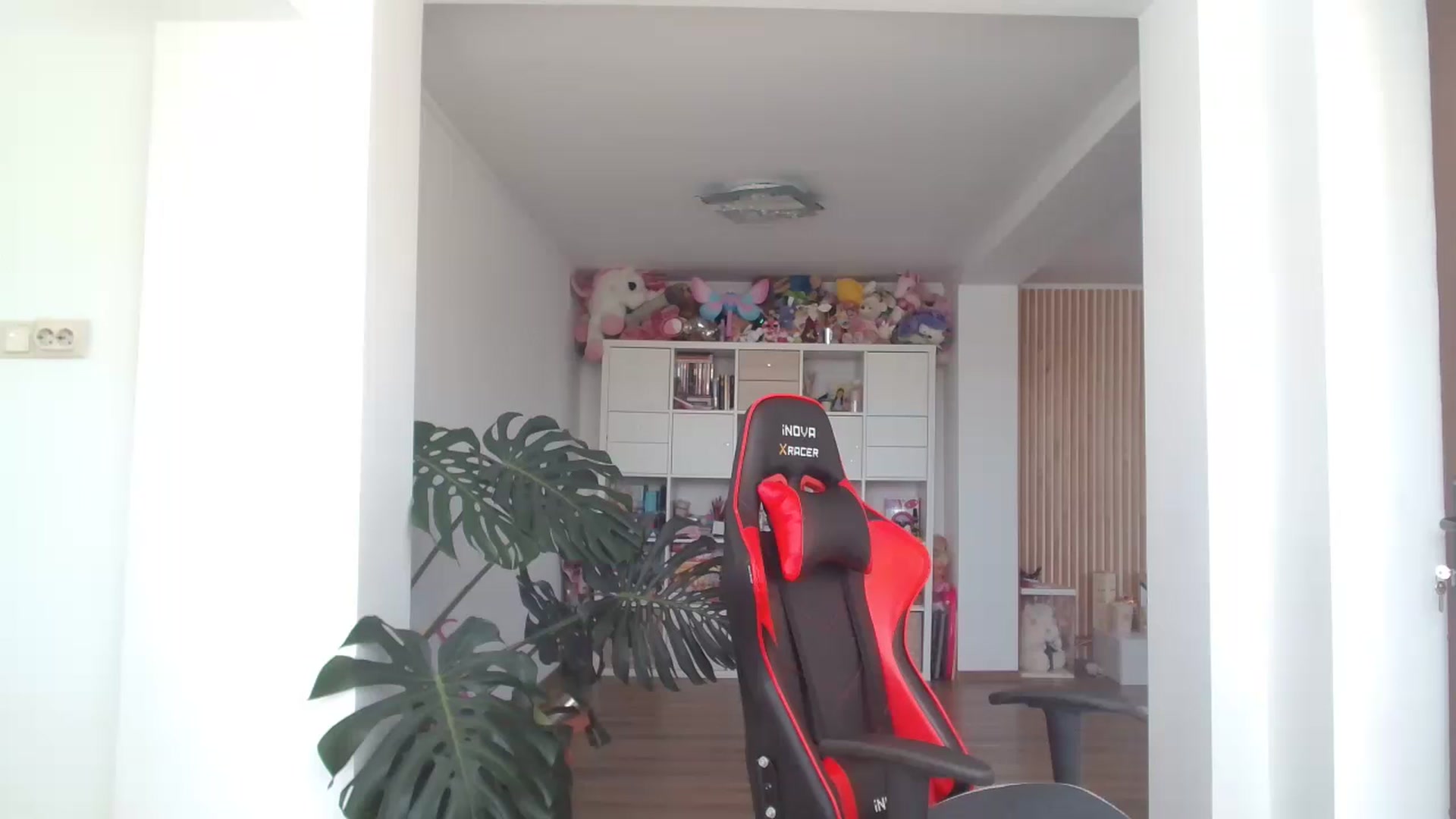 Gallery image thumbnail from Kandy_C's myfreecams stream on, 05/26/2024, 14:00 image 7 of 20