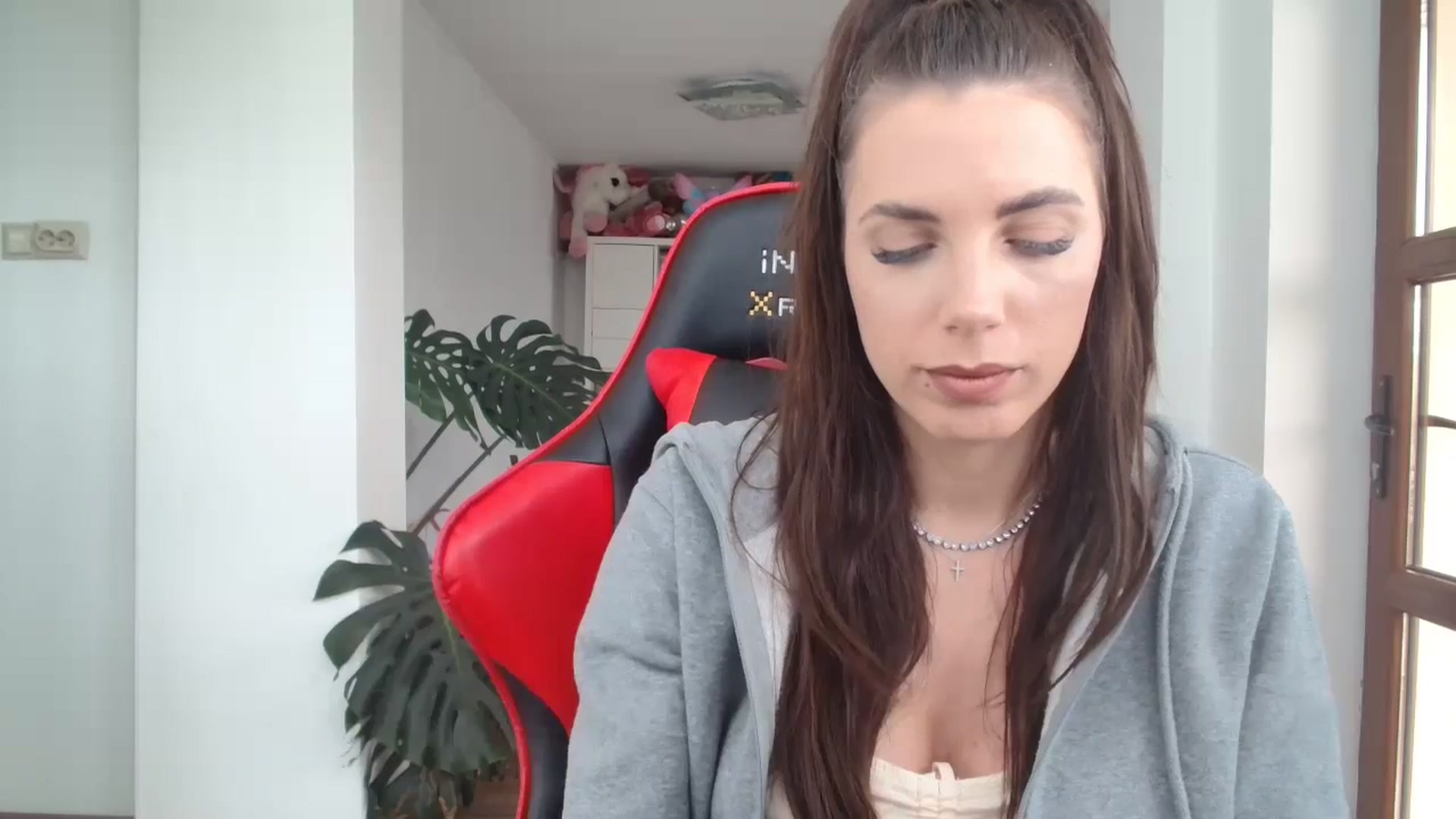 Gallery image thumbnail from Kandy_C's myfreecams stream on, 05/29/2024, 10:51 image 15 of 20
