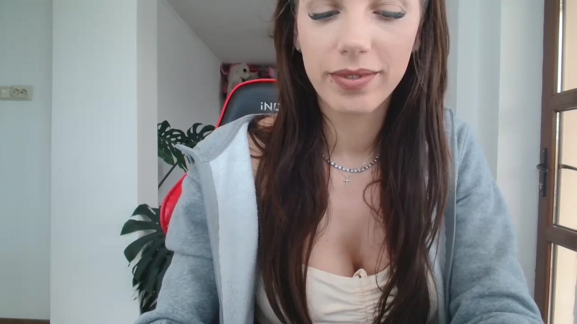 Gallery image thumbnail from Kandy_C's myfreecams stream on, 05/29/2024, 10:51 image 20 of 20