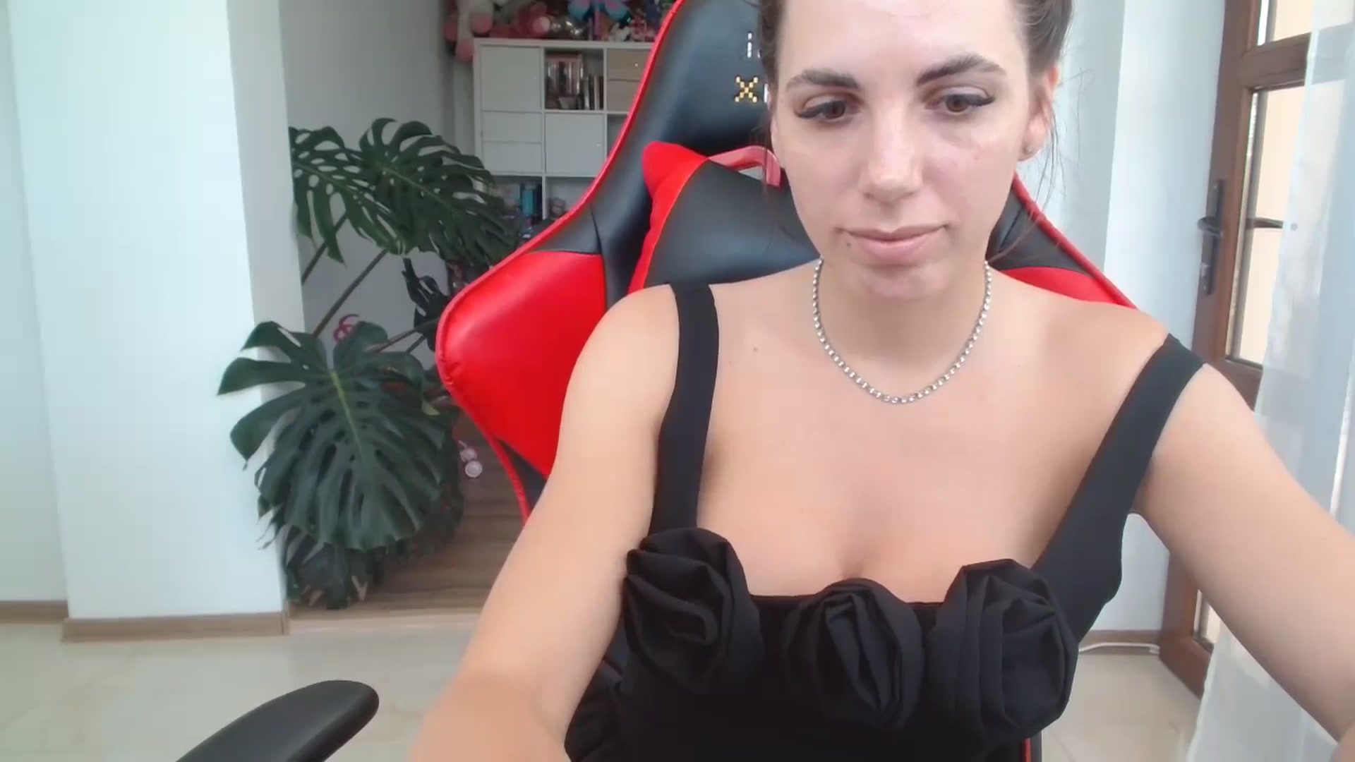 Gallery image thumbnail from Kandy_C's myfreecams stream on, 06/07/2024, 11:51 image 17 of 20