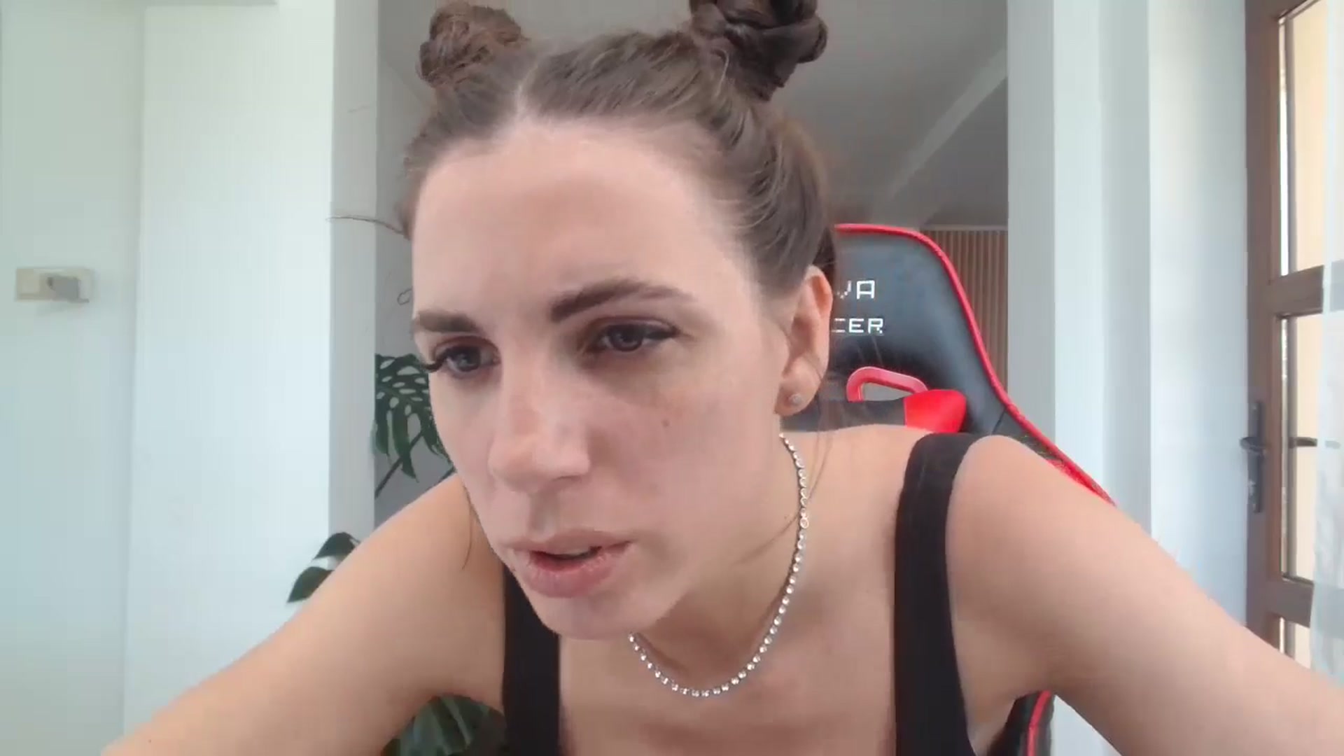 Gallery image thumbnail from Kandy_C's myfreecams stream on, 06/07/2024, 11:51 image 13 of 20