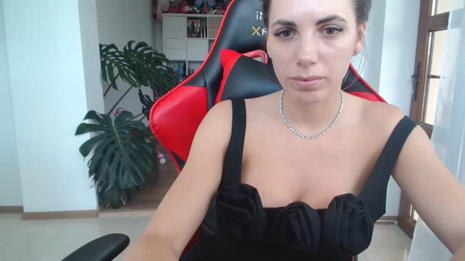 Gallery image thumbnail from Kandy_C's myfreecams stream on, 06/07/2024, 11:51 image 20 of 20
