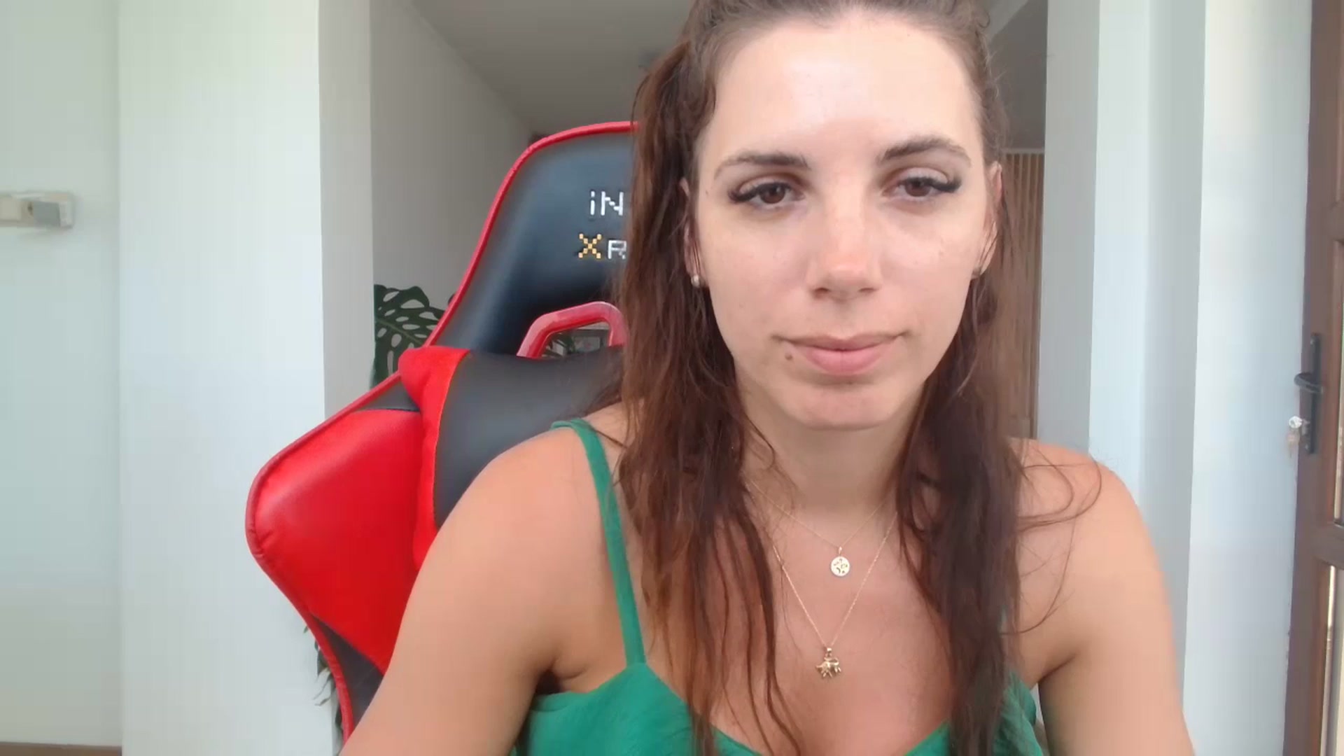 Gallery image thumbnail from Kandy_C's myfreecams stream on, 06/17/2024, 12:29 image 5 of 20