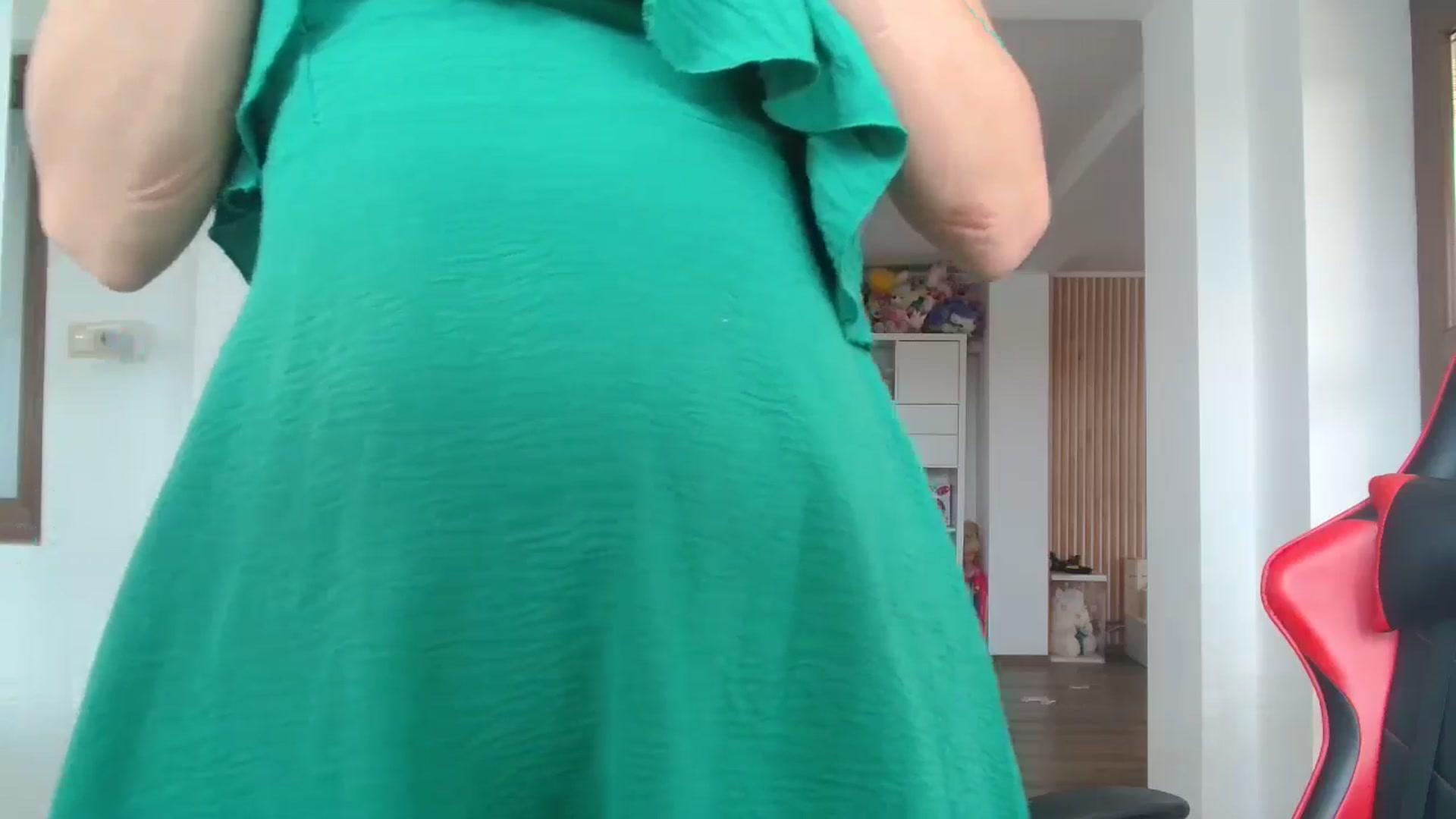Gallery image thumbnail from Kandy_C's myfreecams stream on, 06/17/2024, 12:29 image 16 of 20