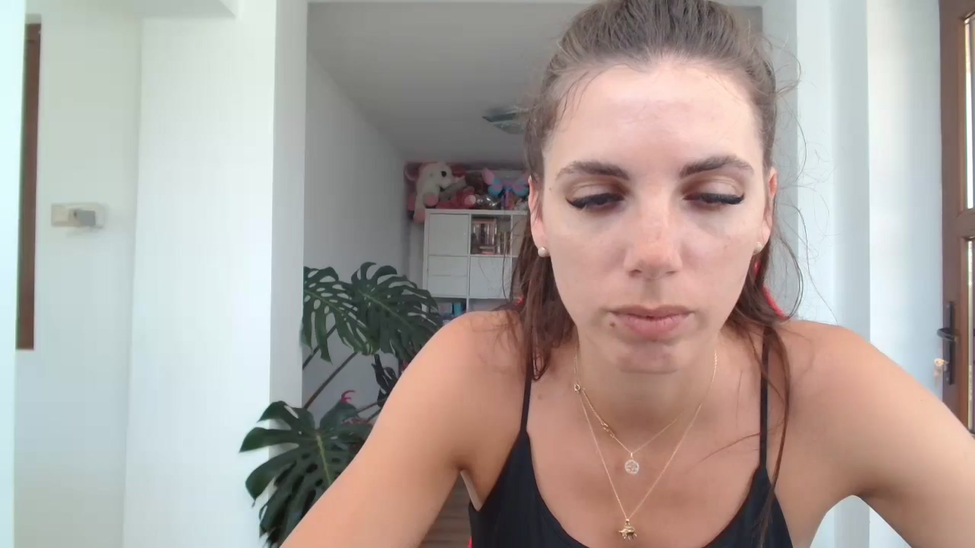 Gallery image thumbnail from Kandy_C's myfreecams stream on, 06/19/2024, 10:47 image 5 of 20