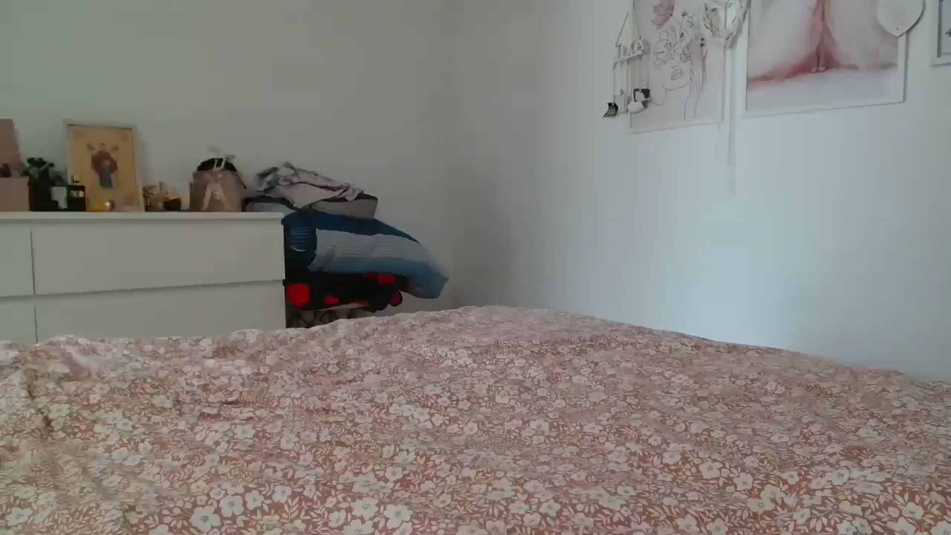 Gallery image thumbnail from Kandy_C's myfreecams stream on, 06/26/2024, 13:32 image 9 of 20