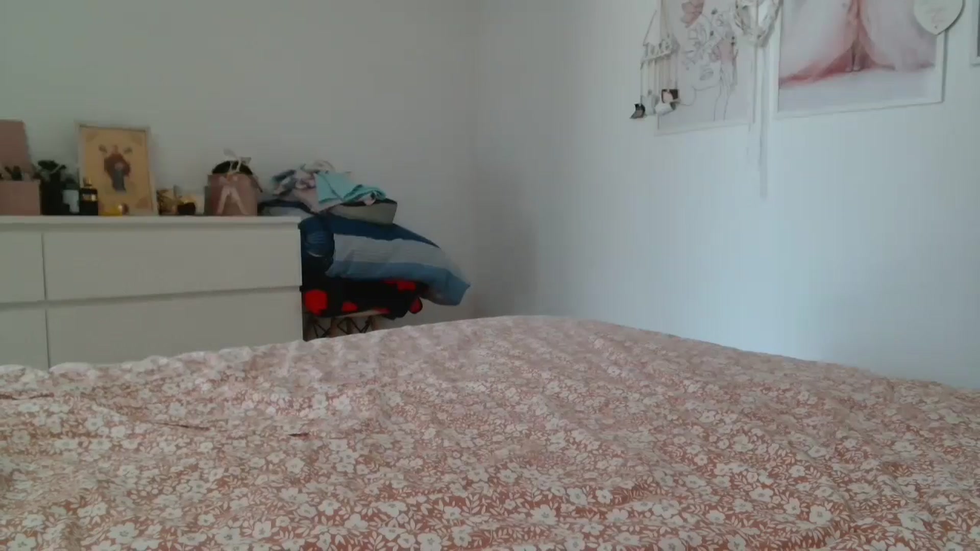 Gallery image thumbnail from Kandy_C's myfreecams stream on, 06/26/2024, 13:32 image 3 of 20