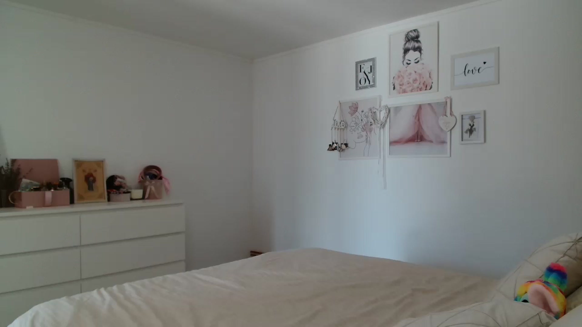 Gallery image thumbnail from Kandy_C's myfreecams stream on, 08/08/2024, 13:04 image 2 of 20